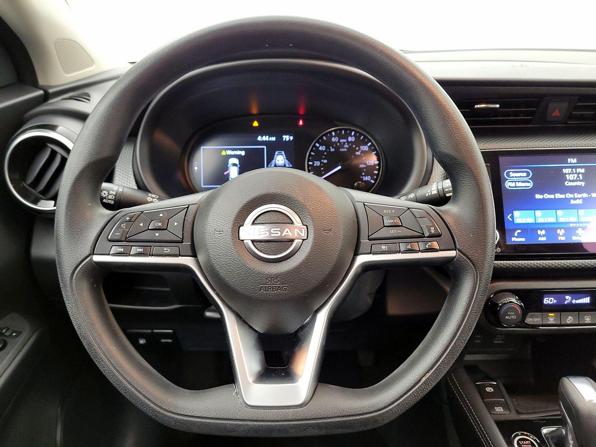 Thumbnail: 2022 Nissan Kicks - 10