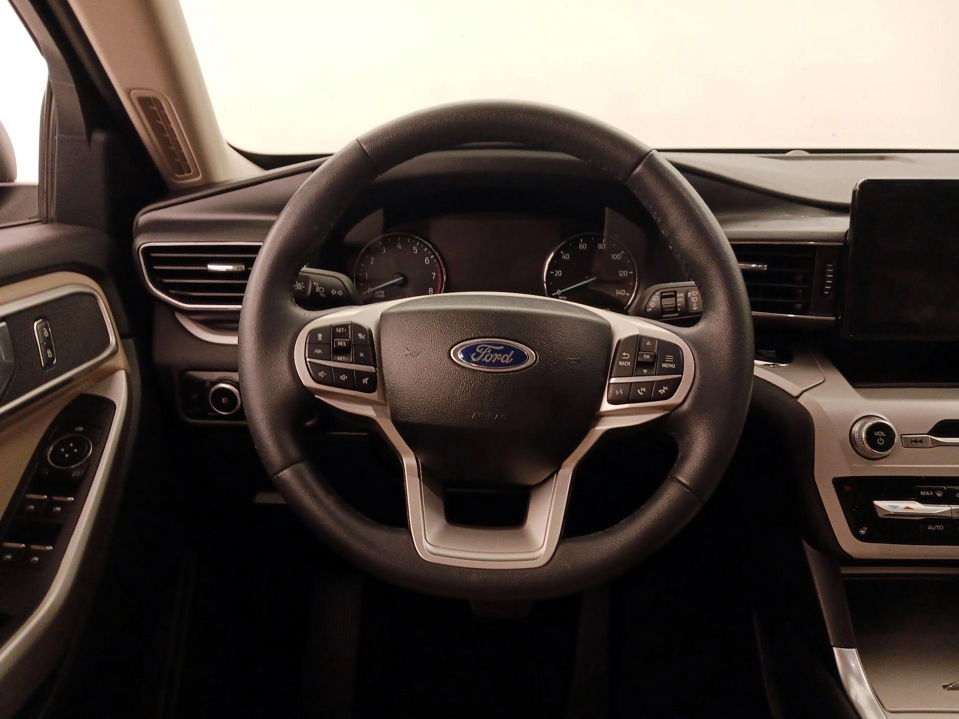 Thumbnail: 2024 Ford Explorer - 10