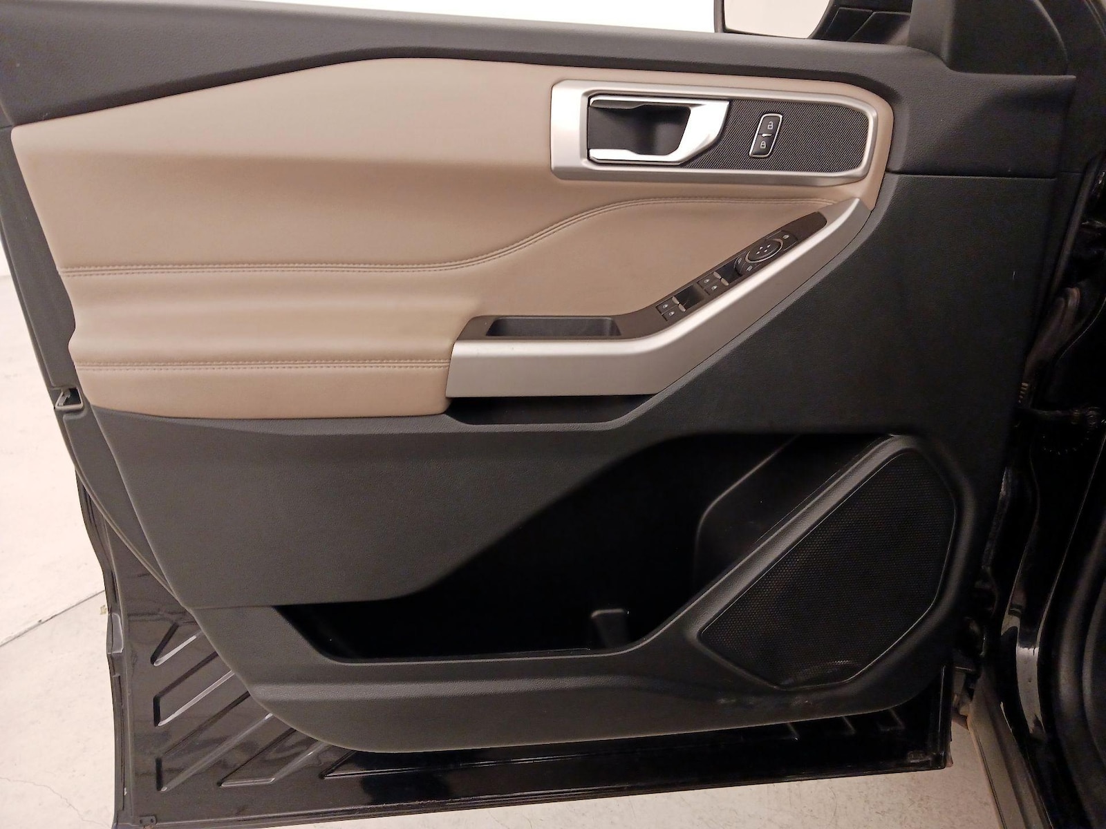 2024 Ford Explorer XLT - Photo 13