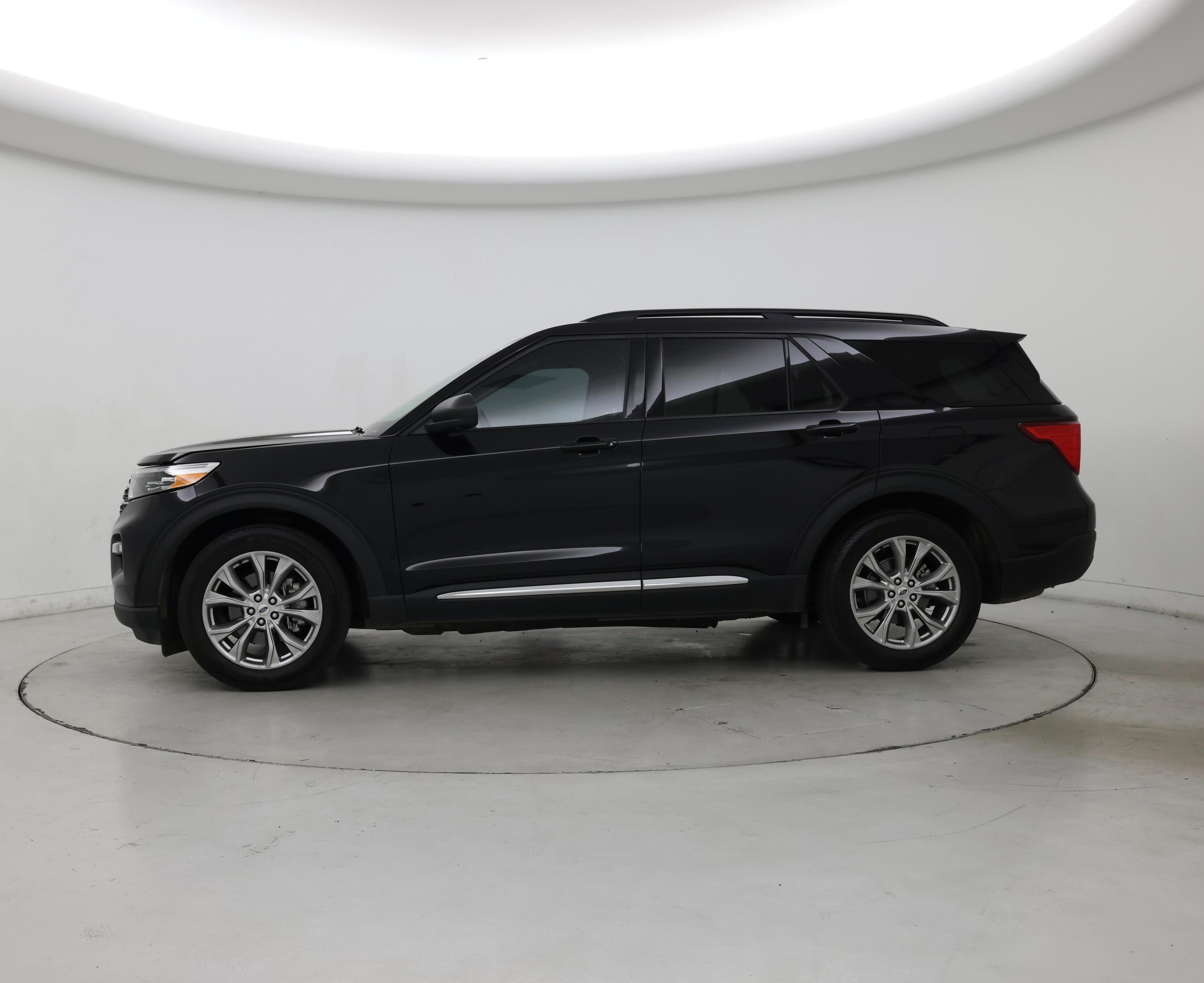 Thumbnail: 2024 Ford Explorer - 3