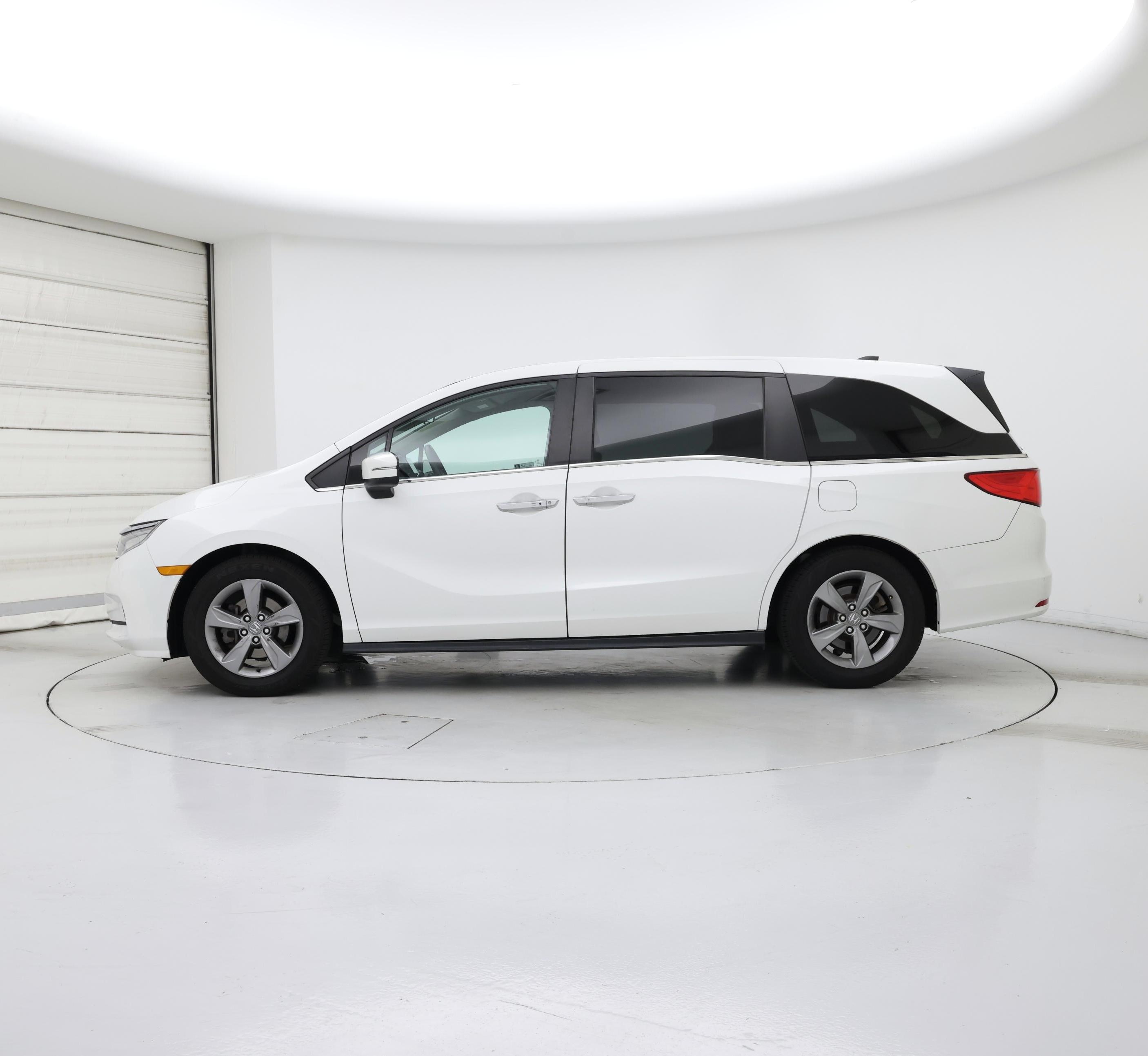 Thumbnail: 2022 Honda Odyssey - 3
