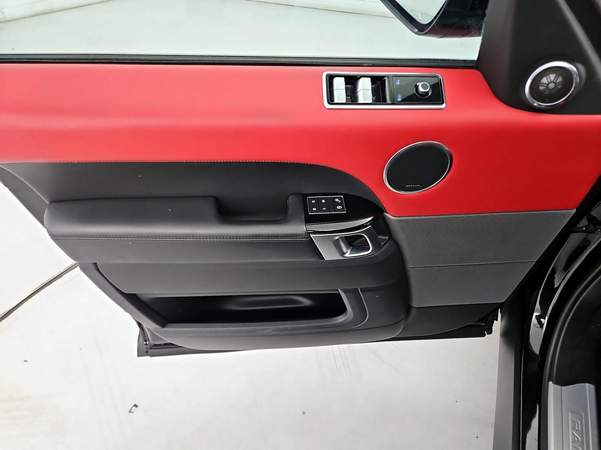 Thumbnail: 2020 Land Rover Range Rover Sport - 12