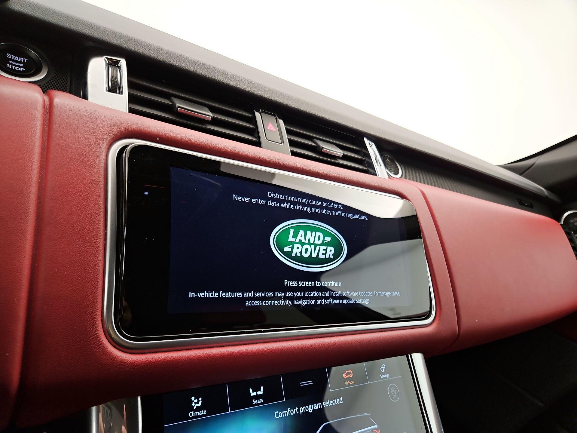 Thumbnail: 2020 Land Rover Range Rover Sport - 15