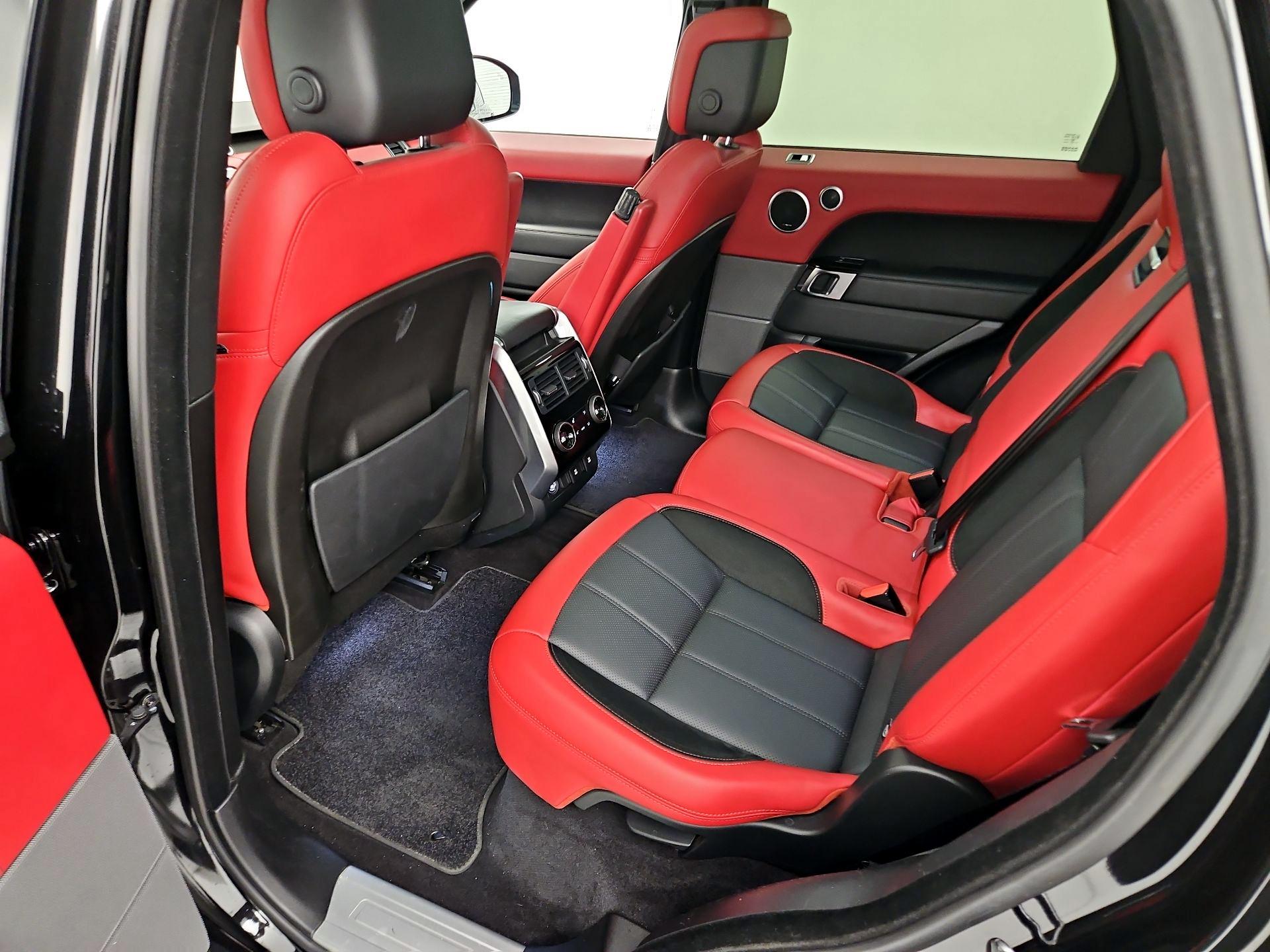 Thumbnail: 2020 Land Rover Range Rover Sport - 19