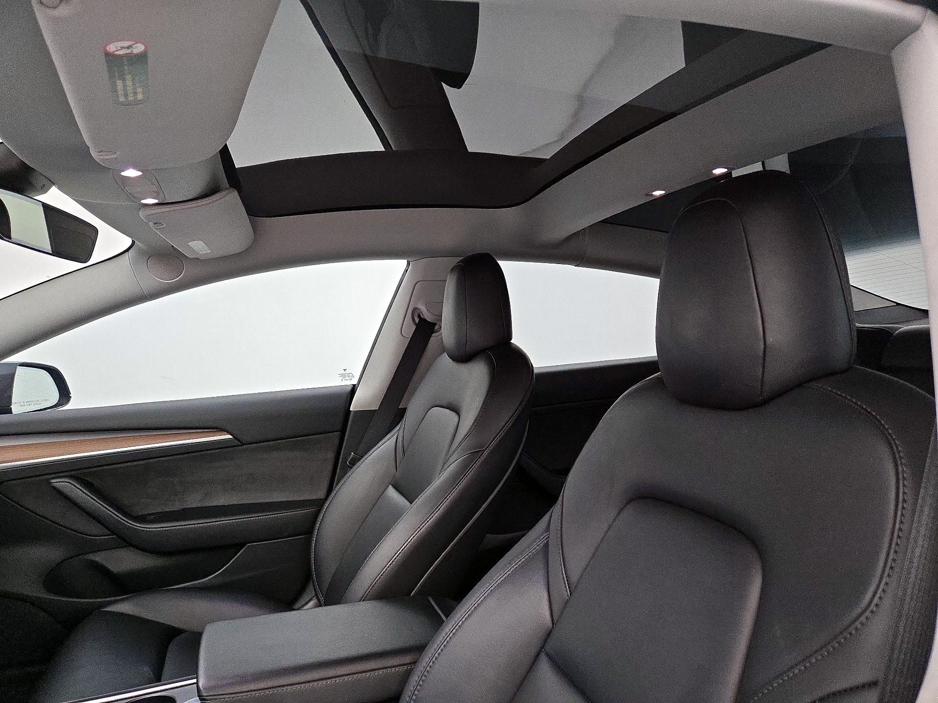 Thumbnail: 2023 Tesla Model 3 - 18
