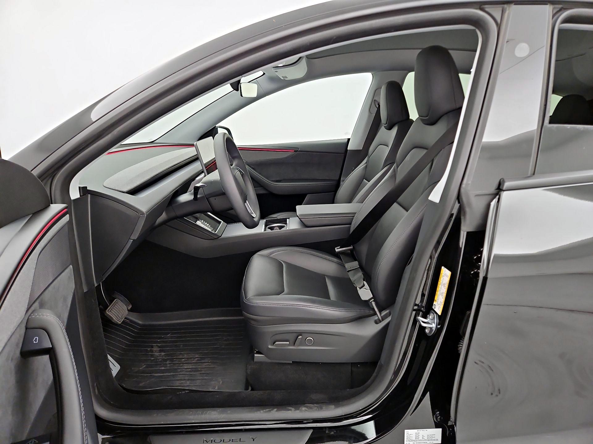 Thumbnail: 2026 Tesla Model Y - 11