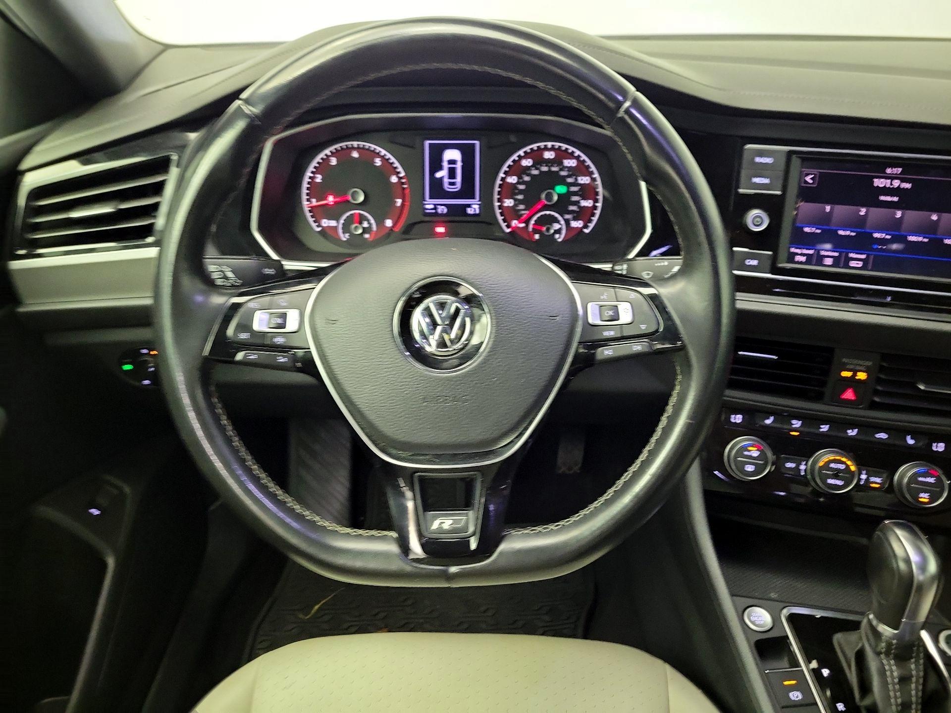 Thumbnail: 2019 Volkswagen Jetta - 10
