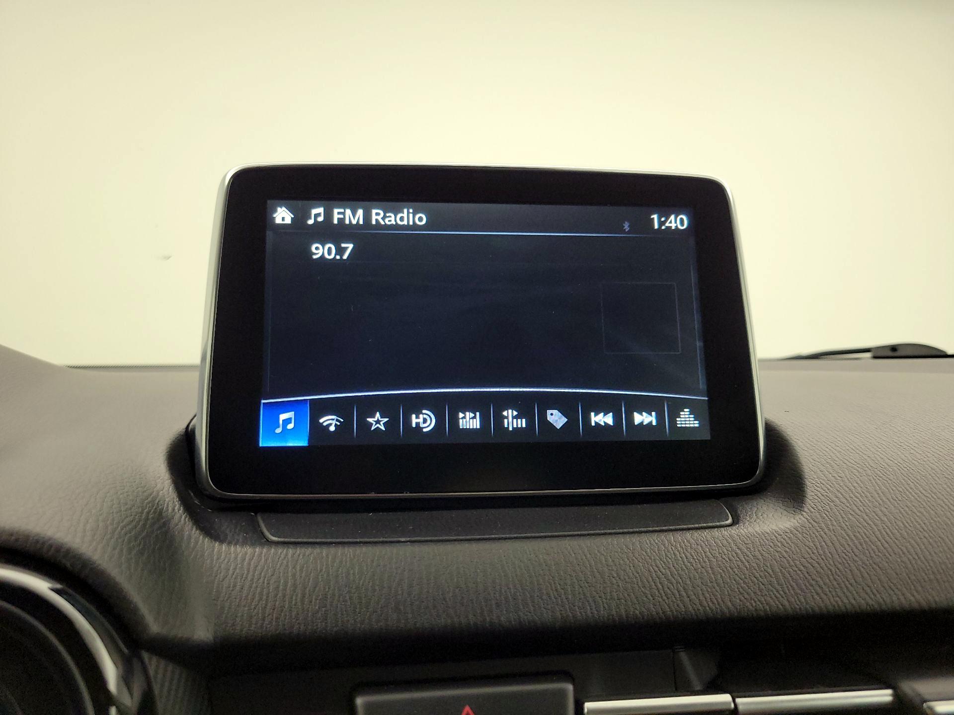 Thumbnail: 2017 Toyota Yaris iA - 16