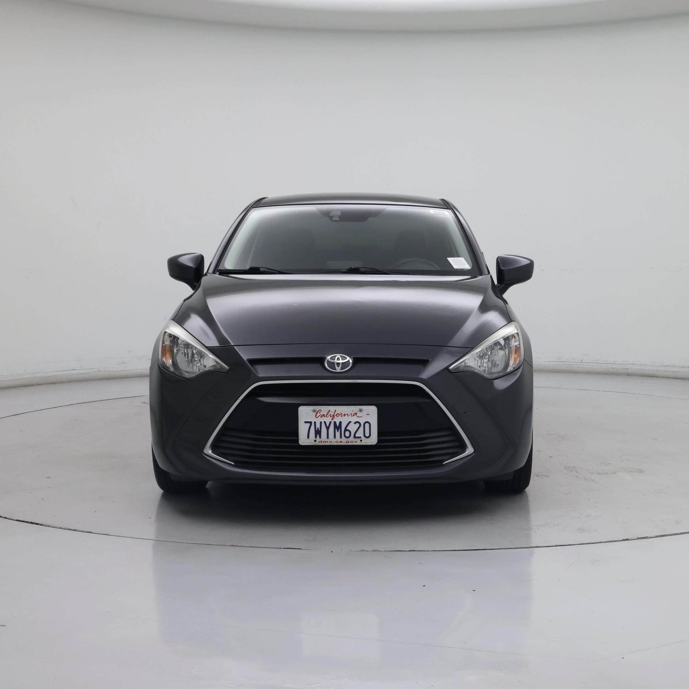 Thumbnail: 2017 Toyota Yaris iA - 5