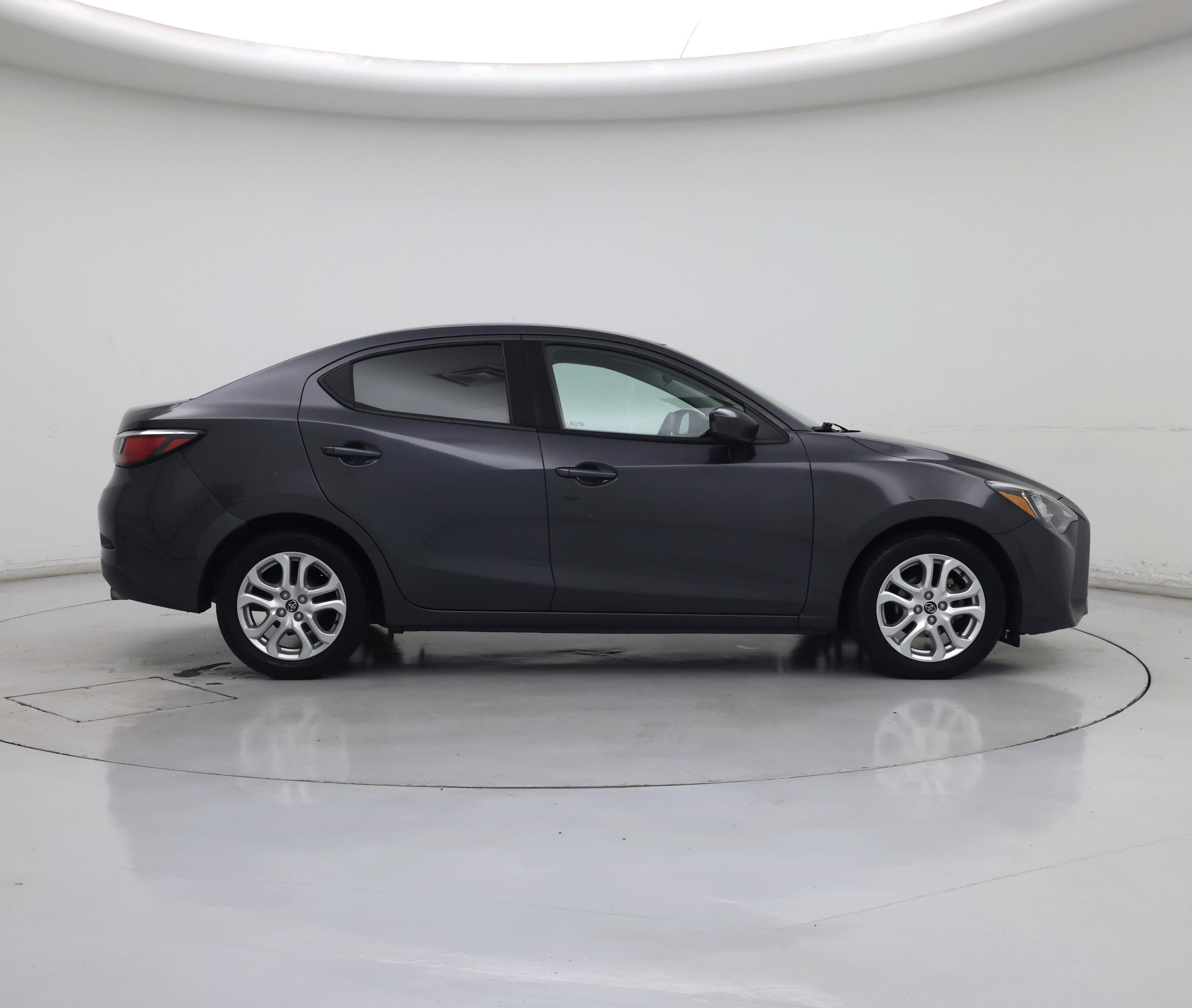 Thumbnail: 2017 Toyota Yaris iA - 7
