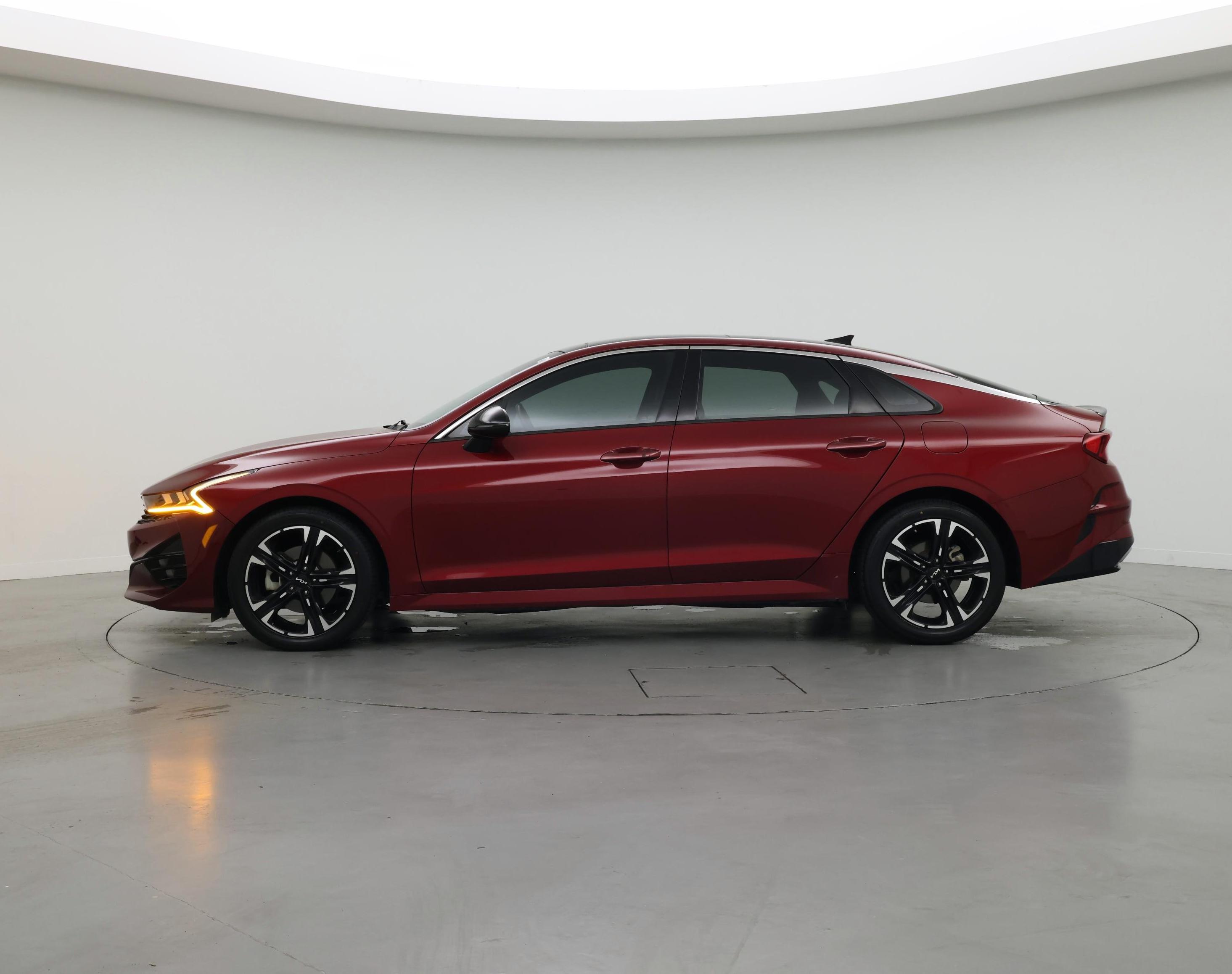 Thumbnail: 2023 Kia K5 - 3