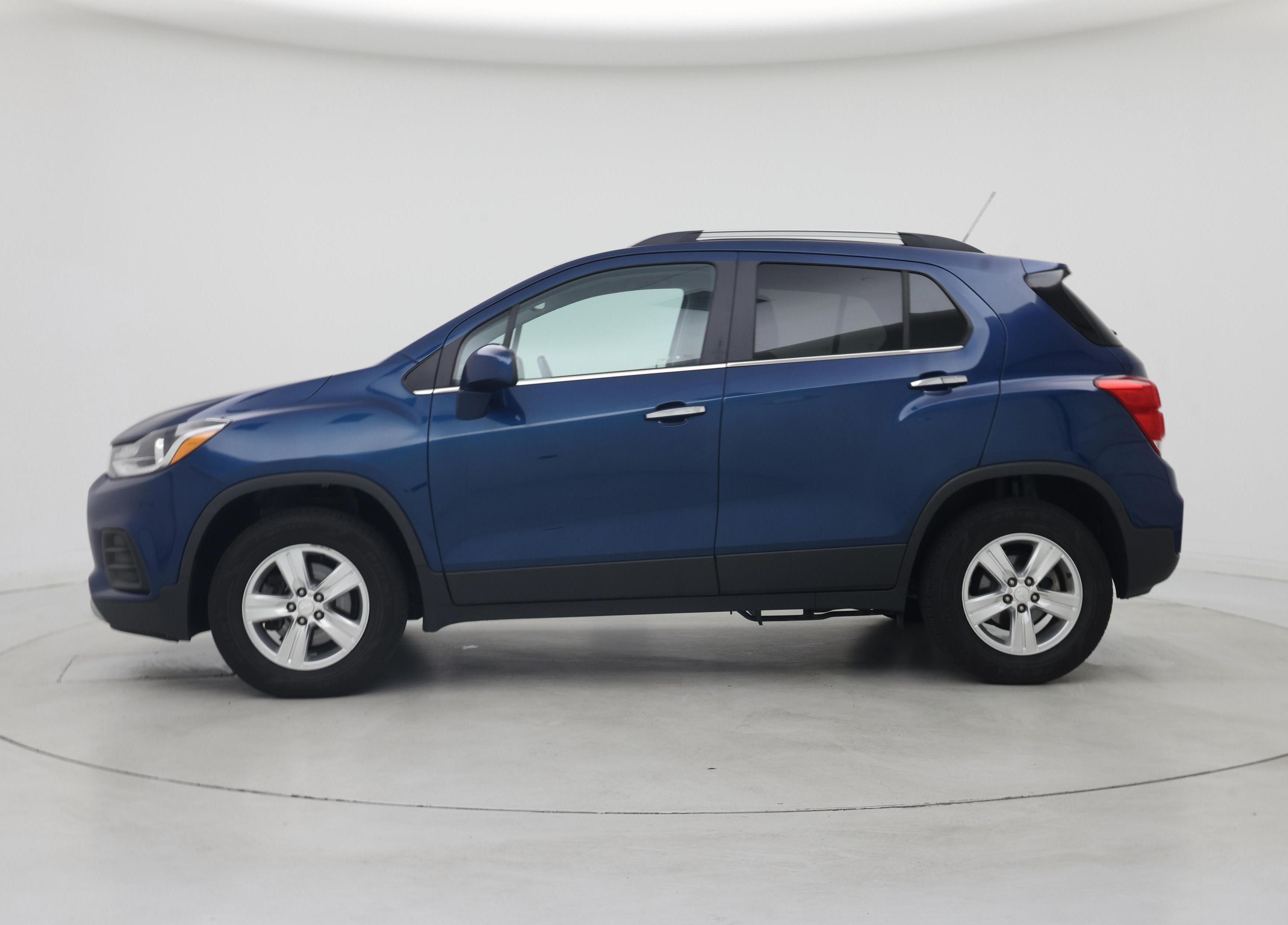 Thumbnail: 2020 Chevrolet Trax - 3