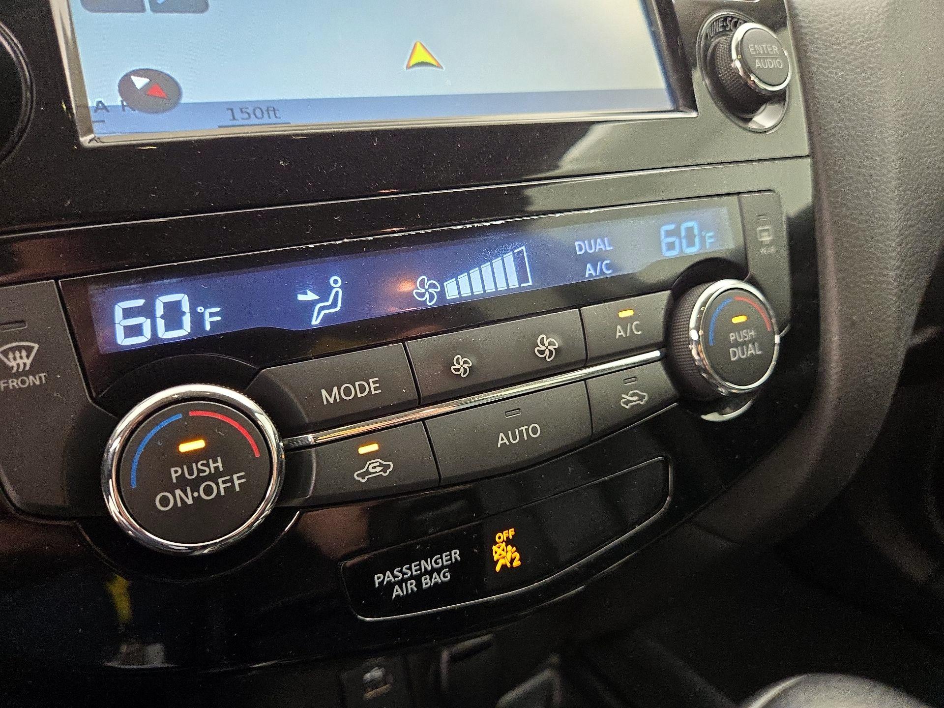 Thumbnail: 2015 Nissan Rogue - 15