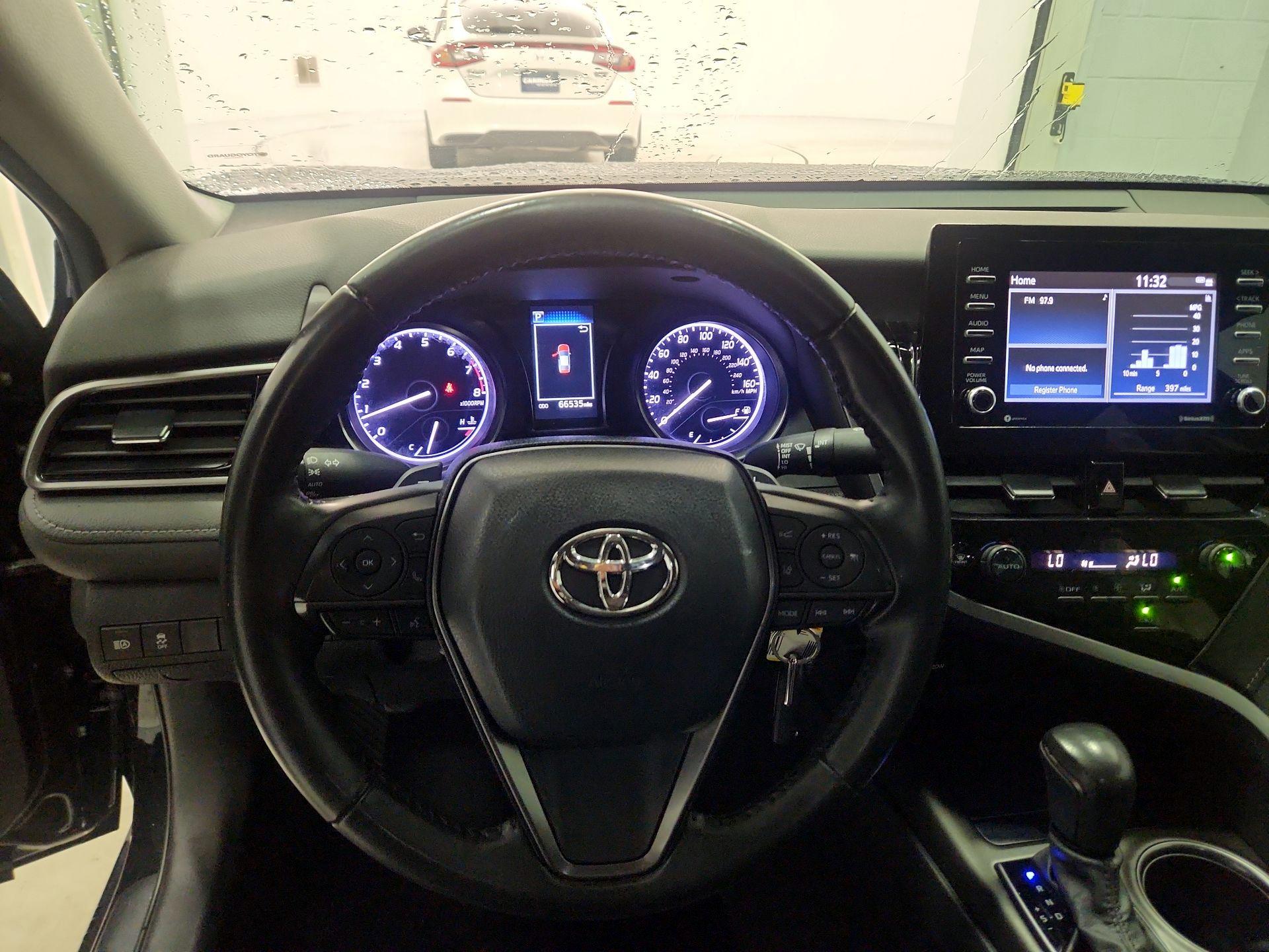 Thumbnail: 2023 Toyota Camry - 10