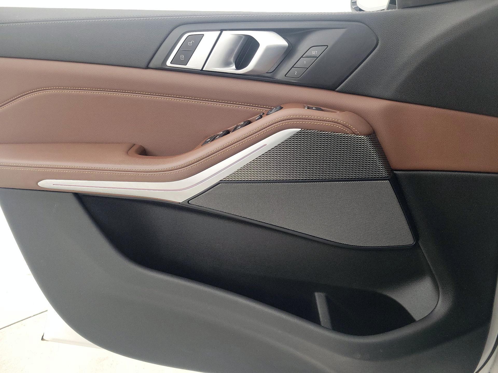 Thumbnail: 2020 BMW X5 - 12