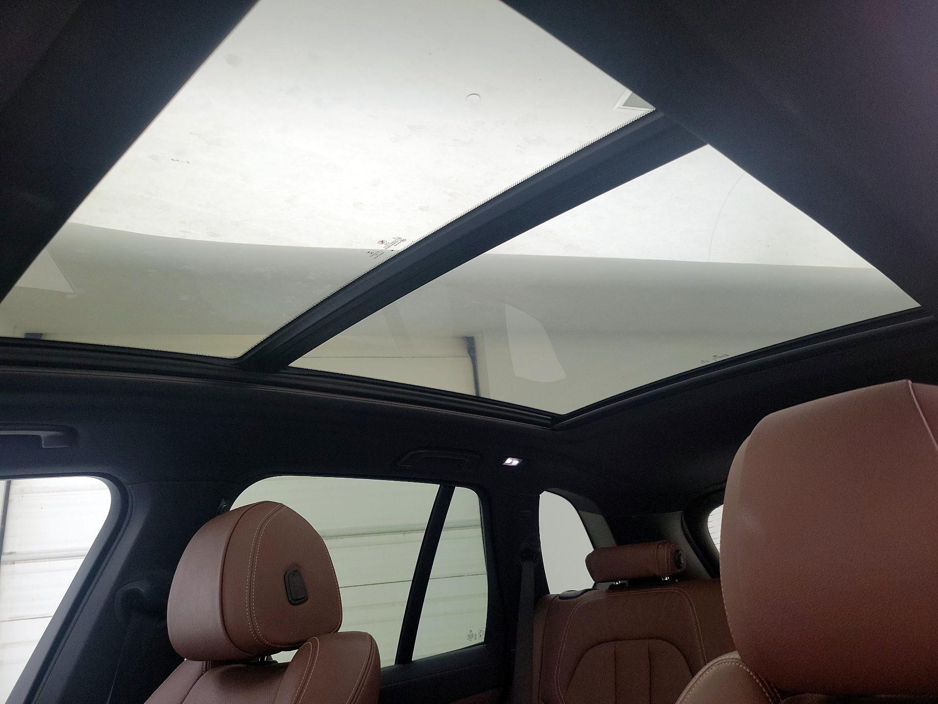Thumbnail: 2020 BMW X5 - 20