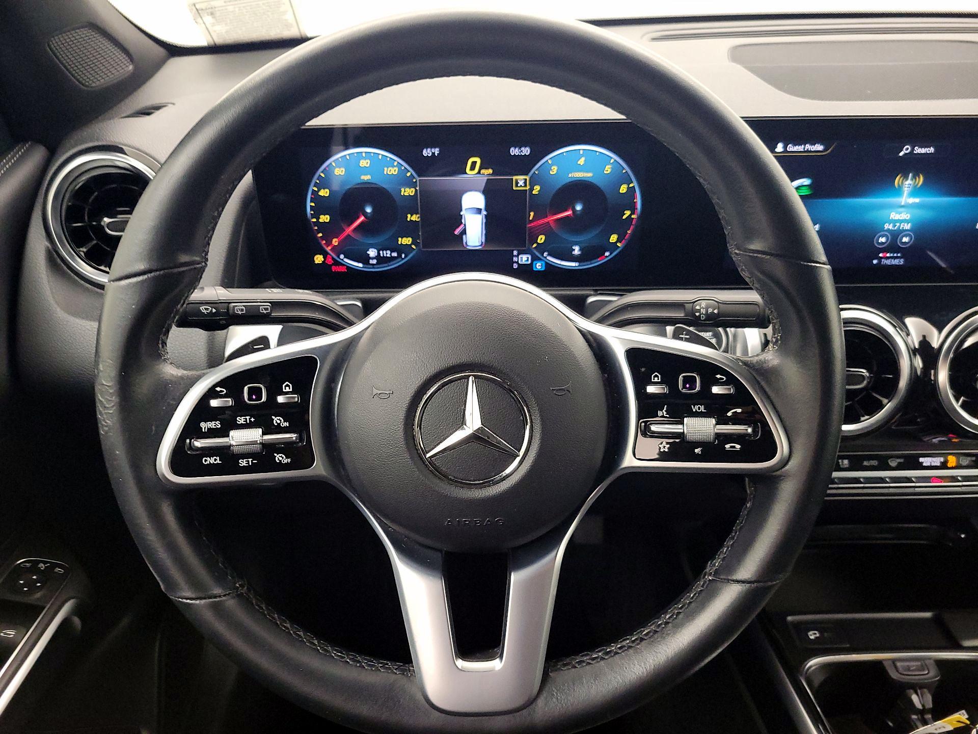 Thumbnail: 2022 Mercedes-Benz GLB - 10