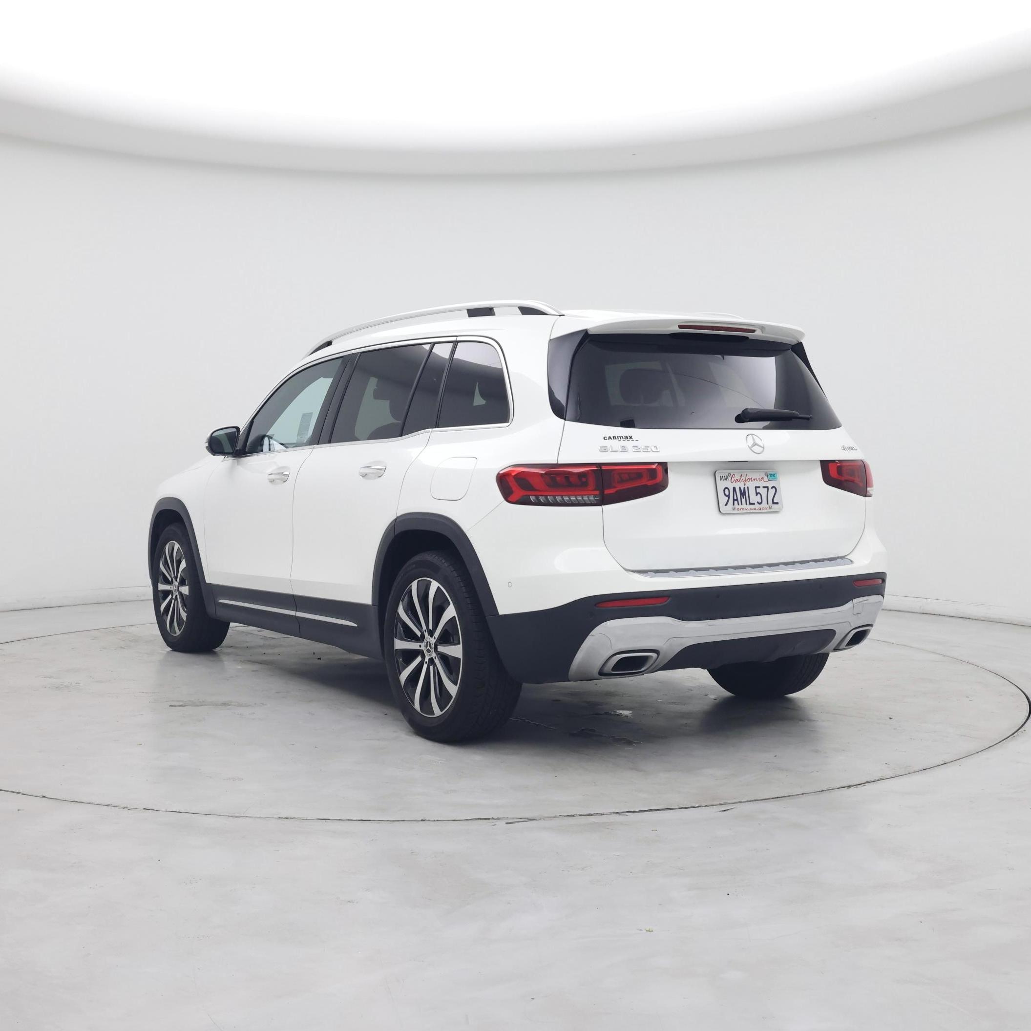 Thumbnail: 2022 Mercedes-Benz GLB - 2