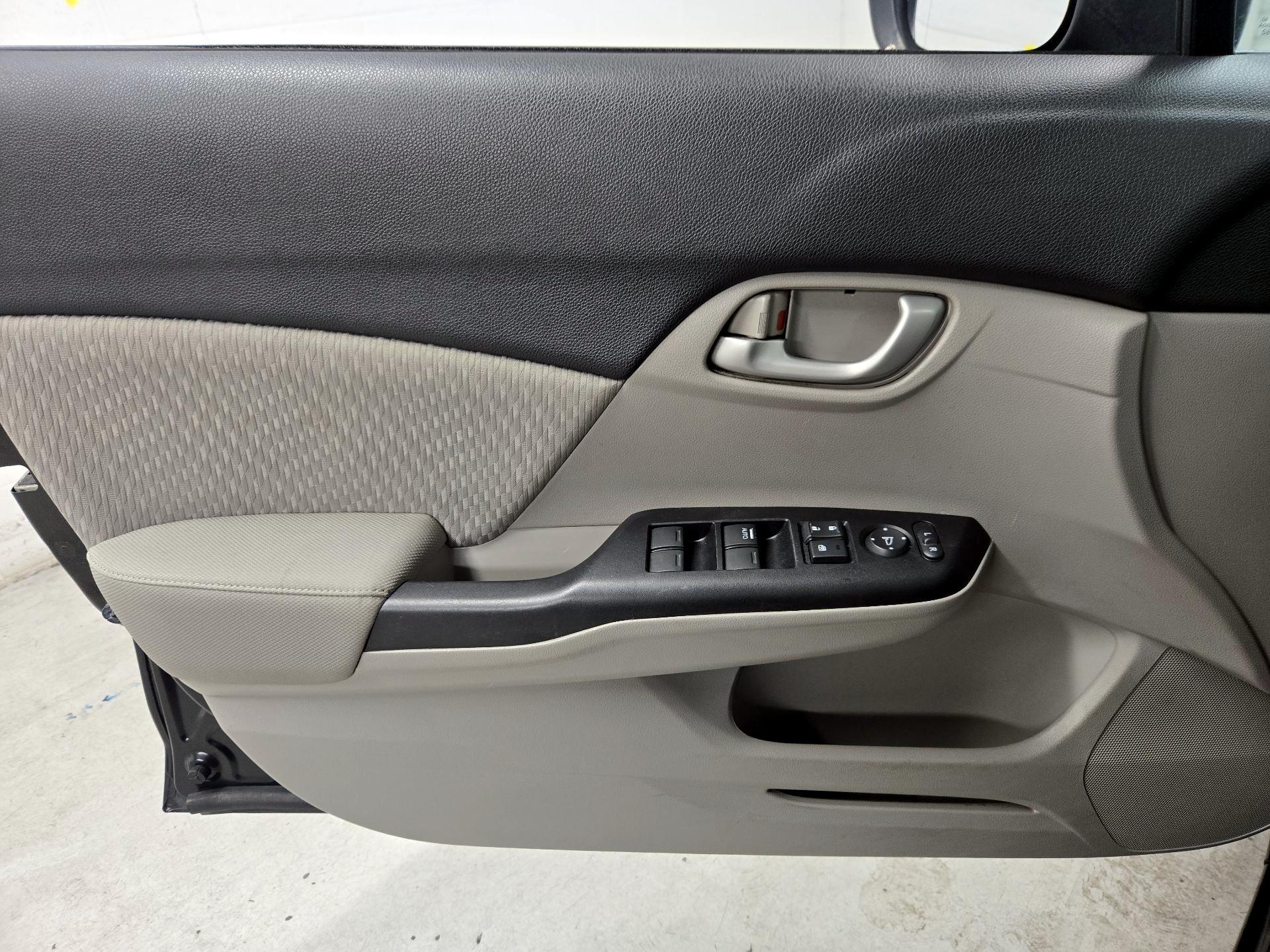 Thumbnail: 2014 Honda Civic - 12