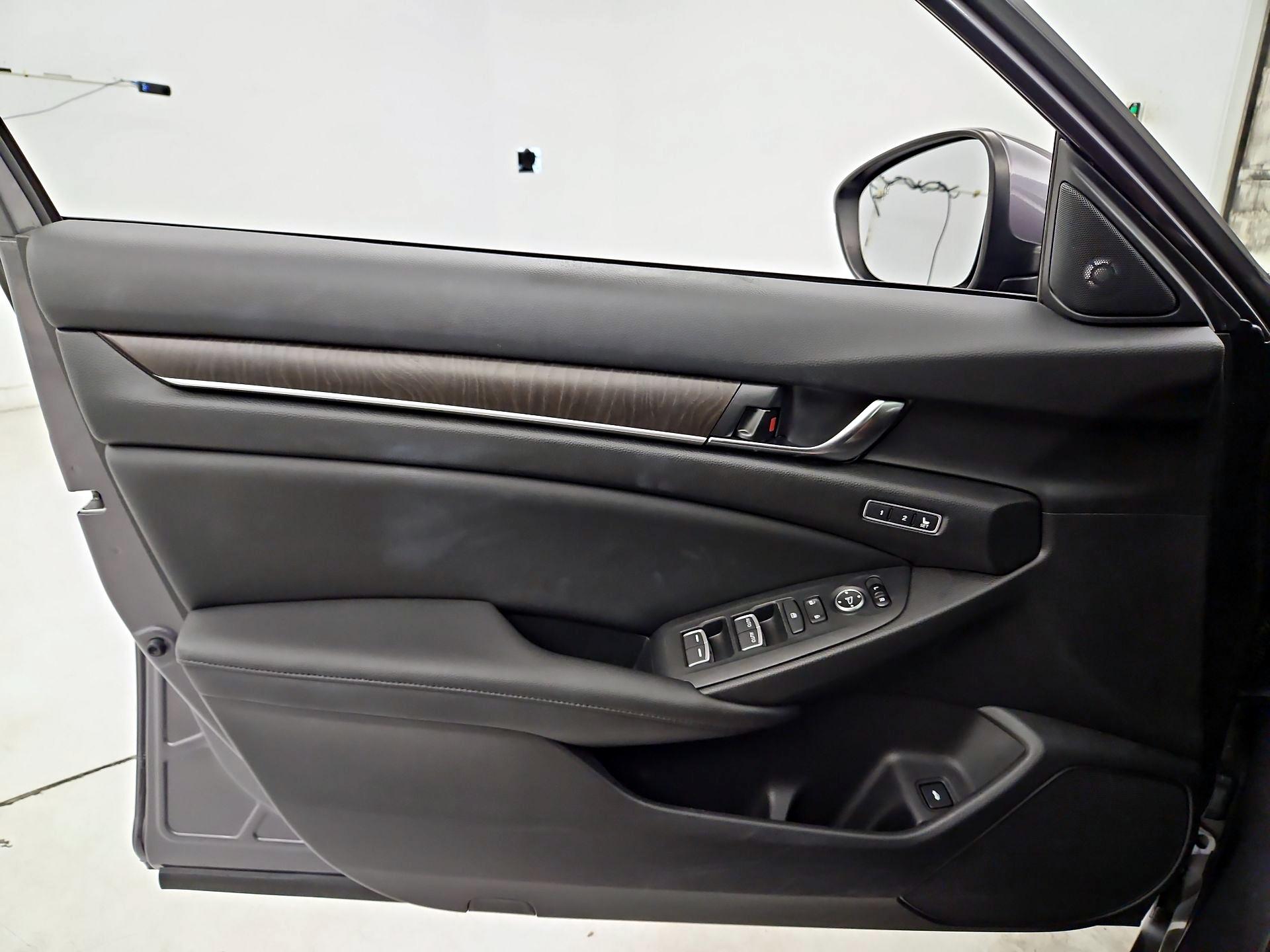 Thumbnail: 2019 Honda Accord - 12