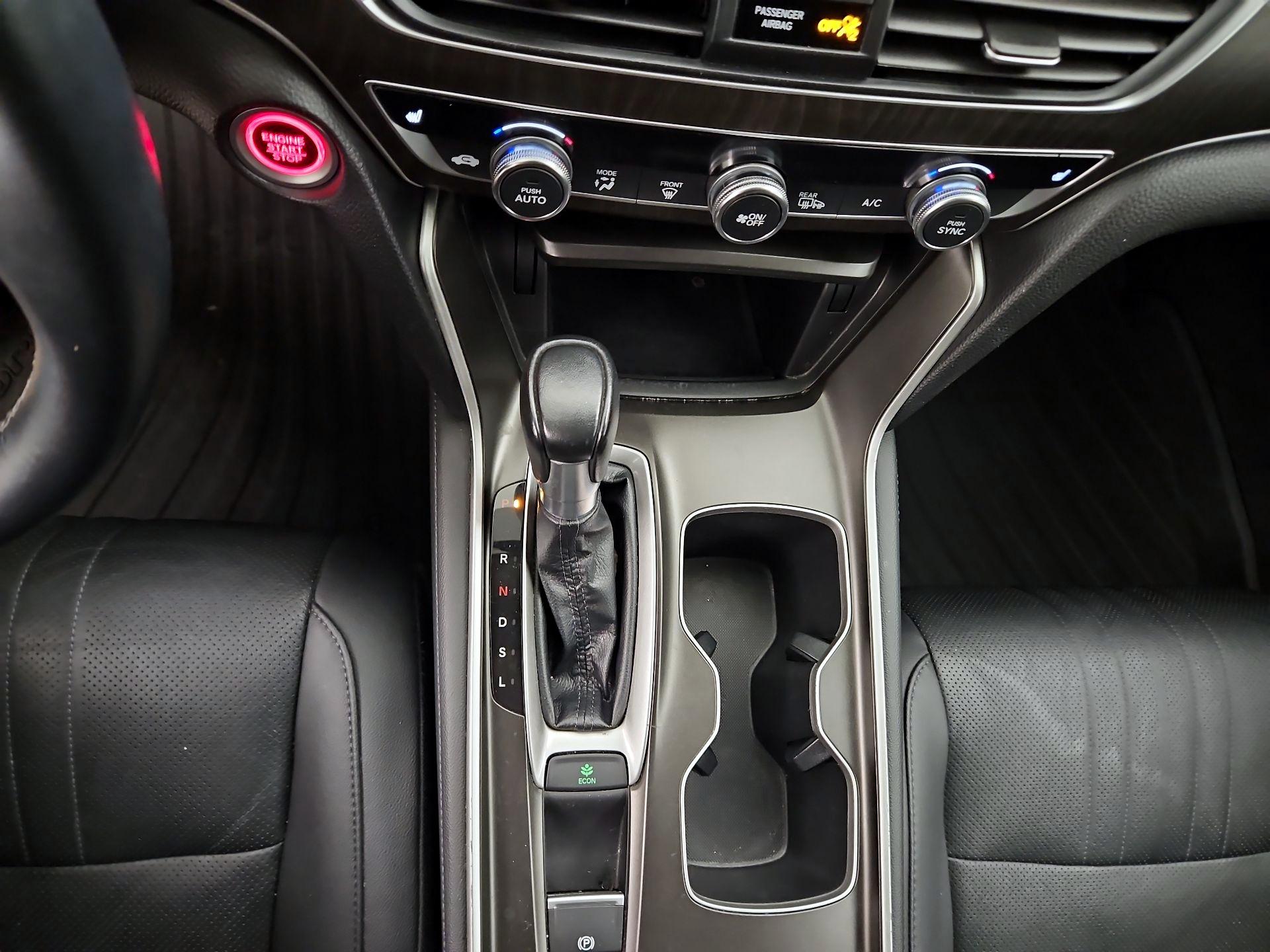 Thumbnail: 2019 Honda Accord - 17
