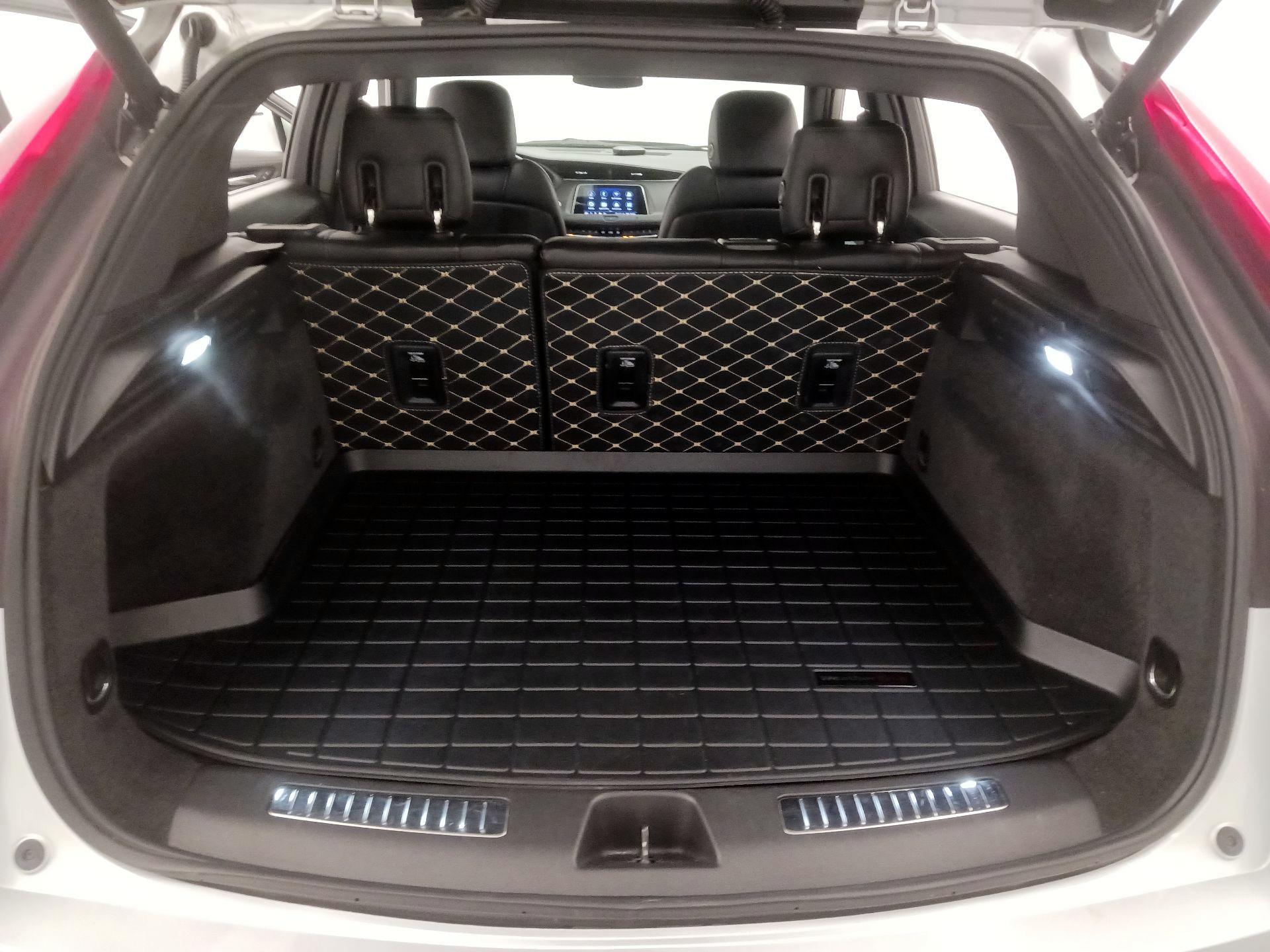 Thumbnail: 2021 Cadillac XT4 - 20