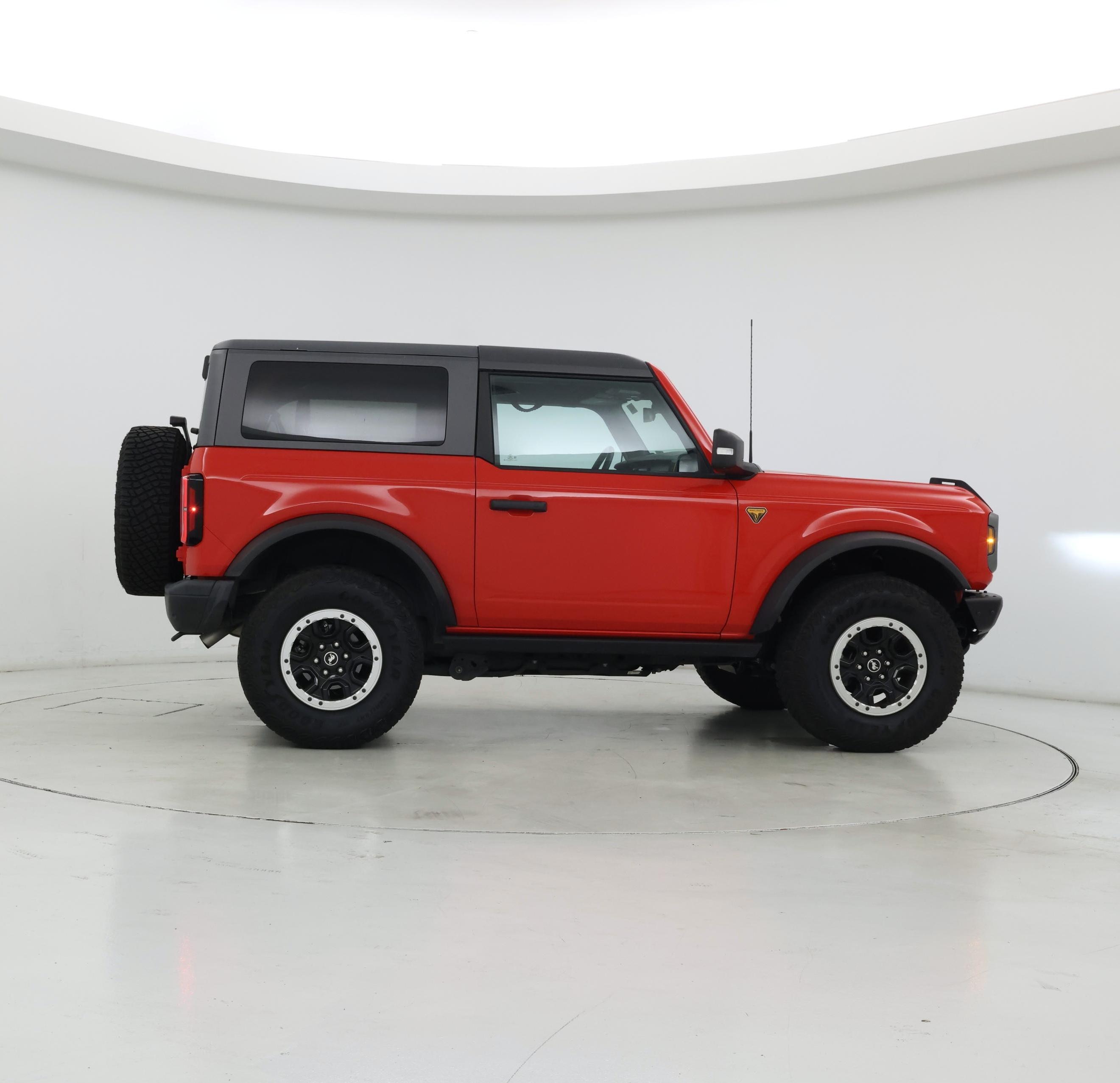 Thumbnail: 2022 Ford Bronco - 7