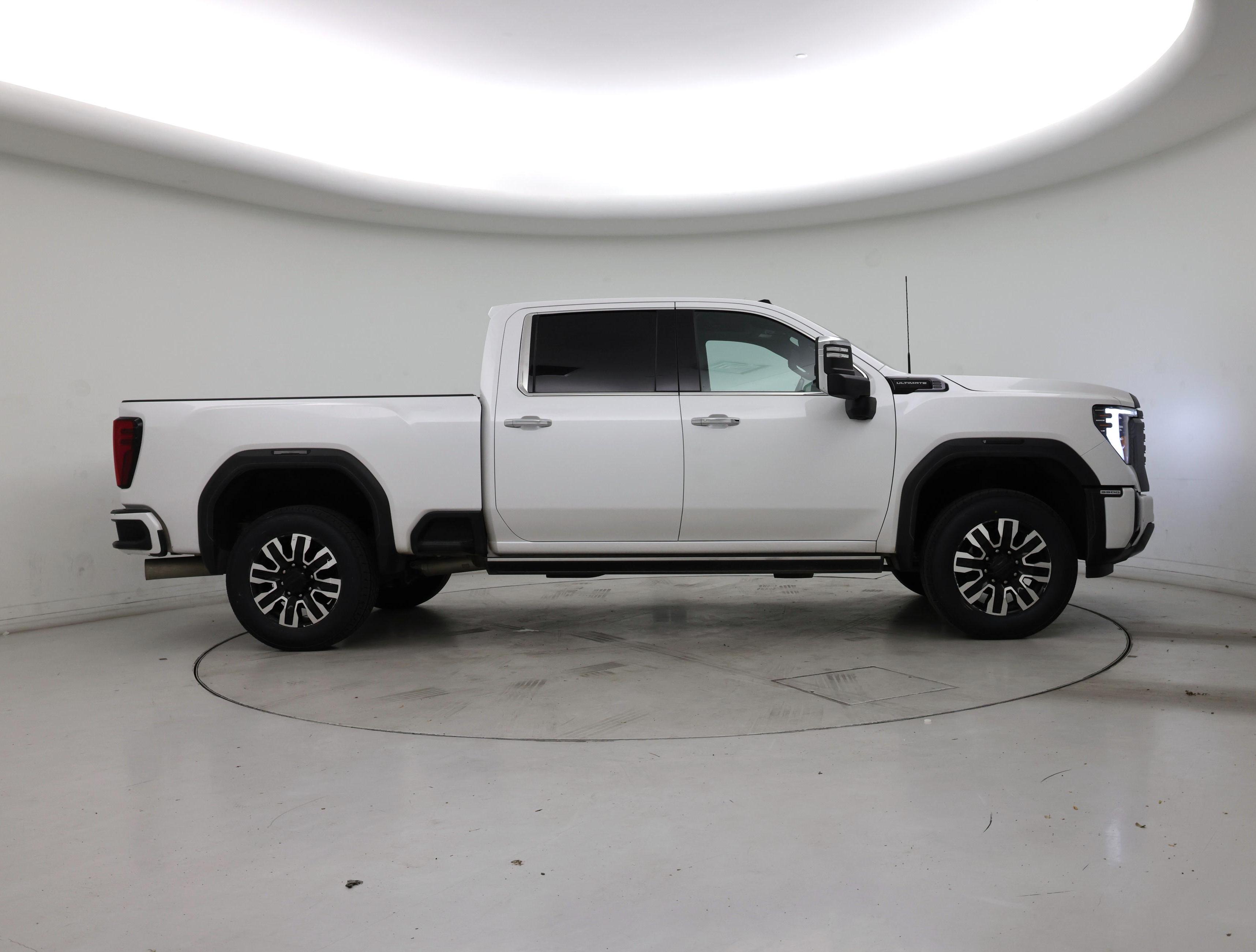 Thumbnail: 2024 GMC Sierra 3500 - 7