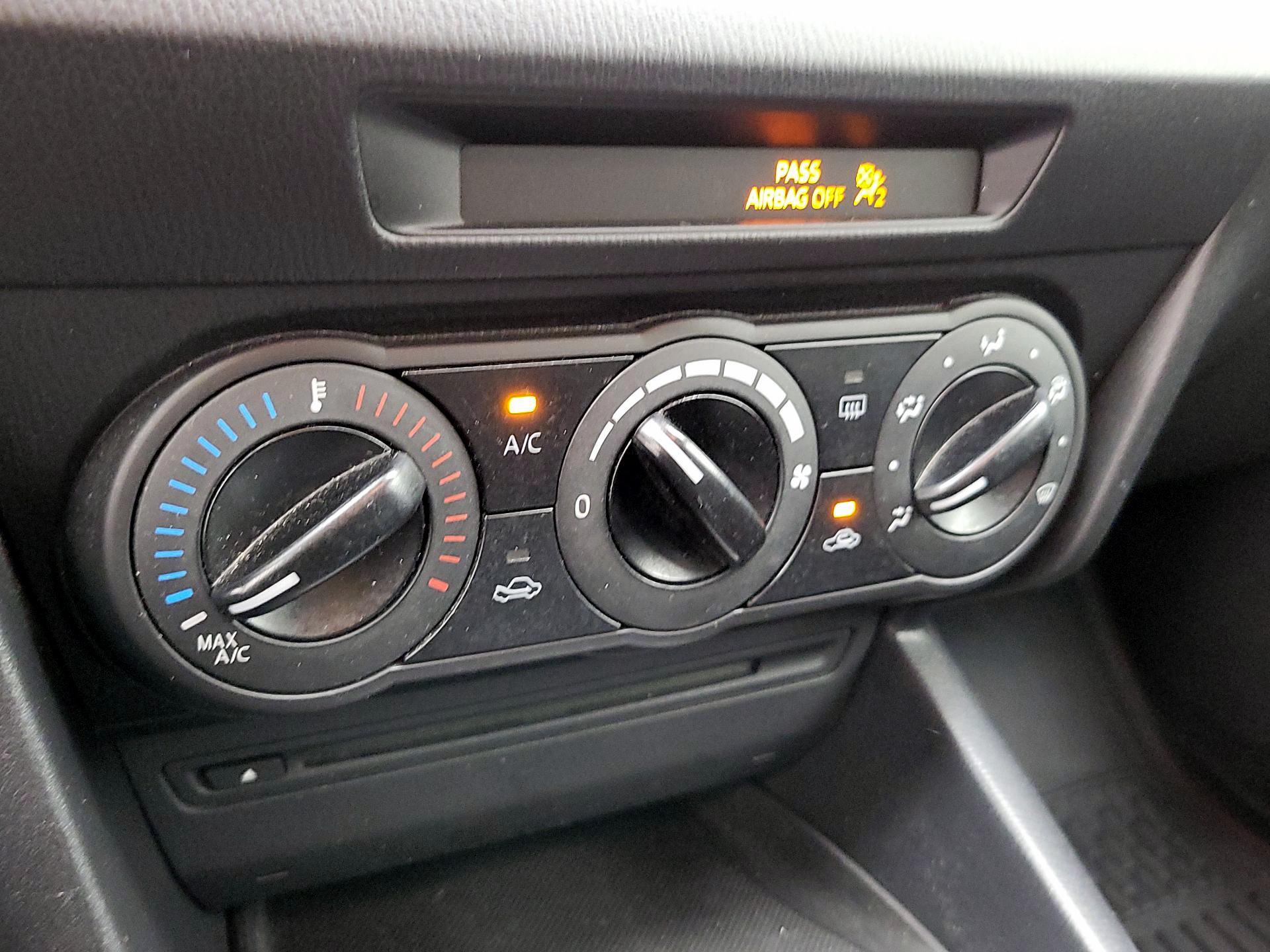 Thumbnail: 2014 Mazda Mazda3 - 15