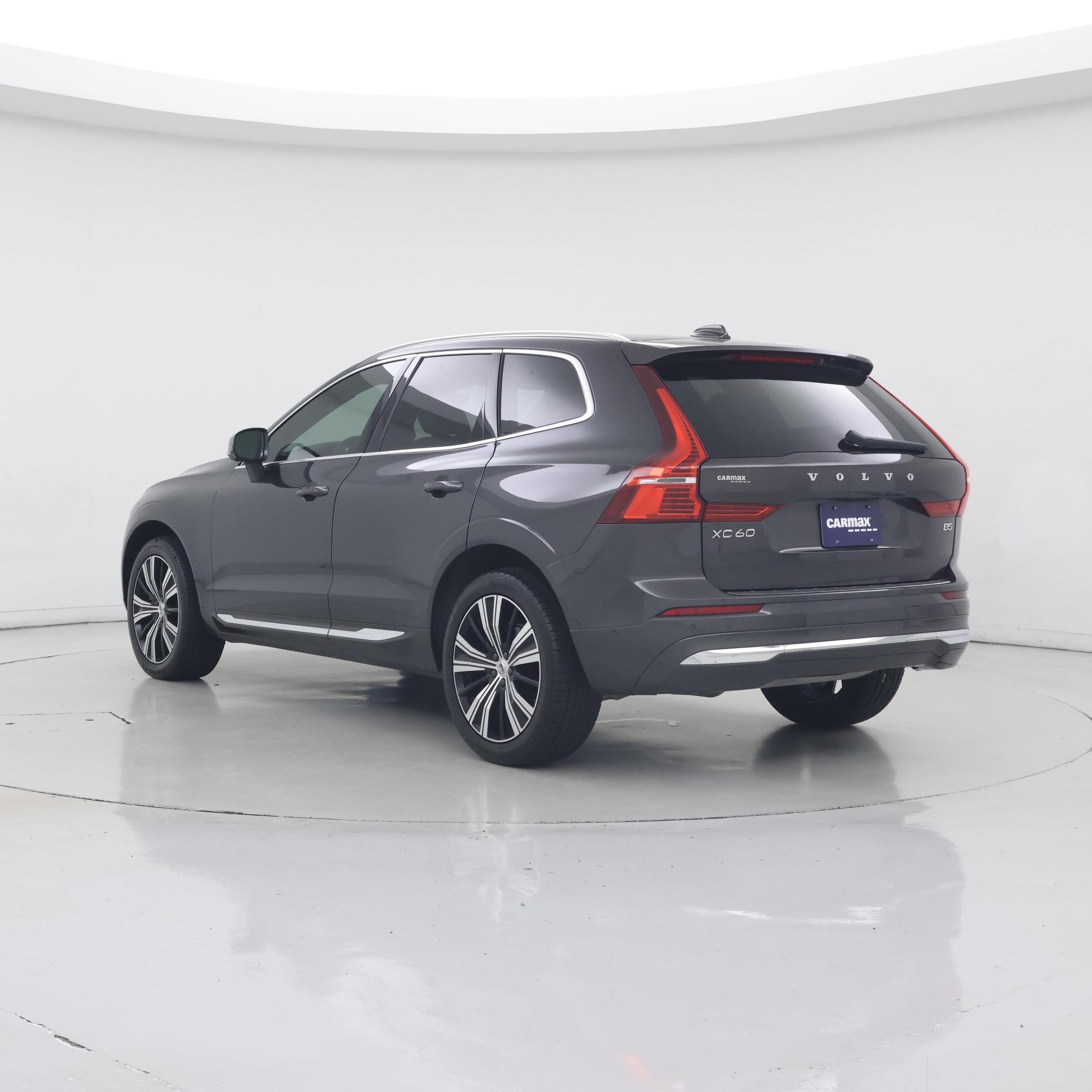 Thumbnail: 2022 Volvo XC60 - 2