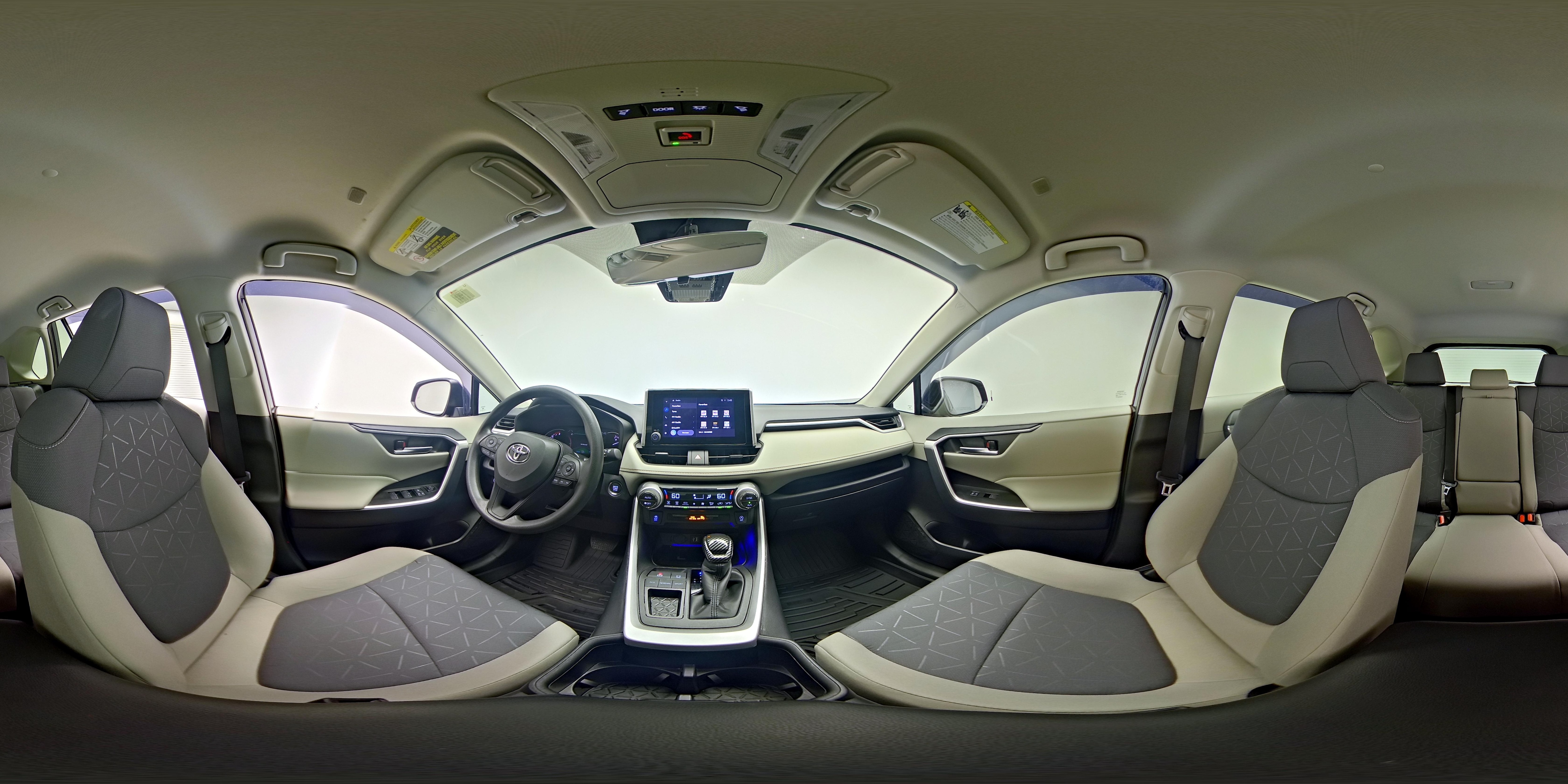 2025 Toyota RAV4 XLE - Photo 22