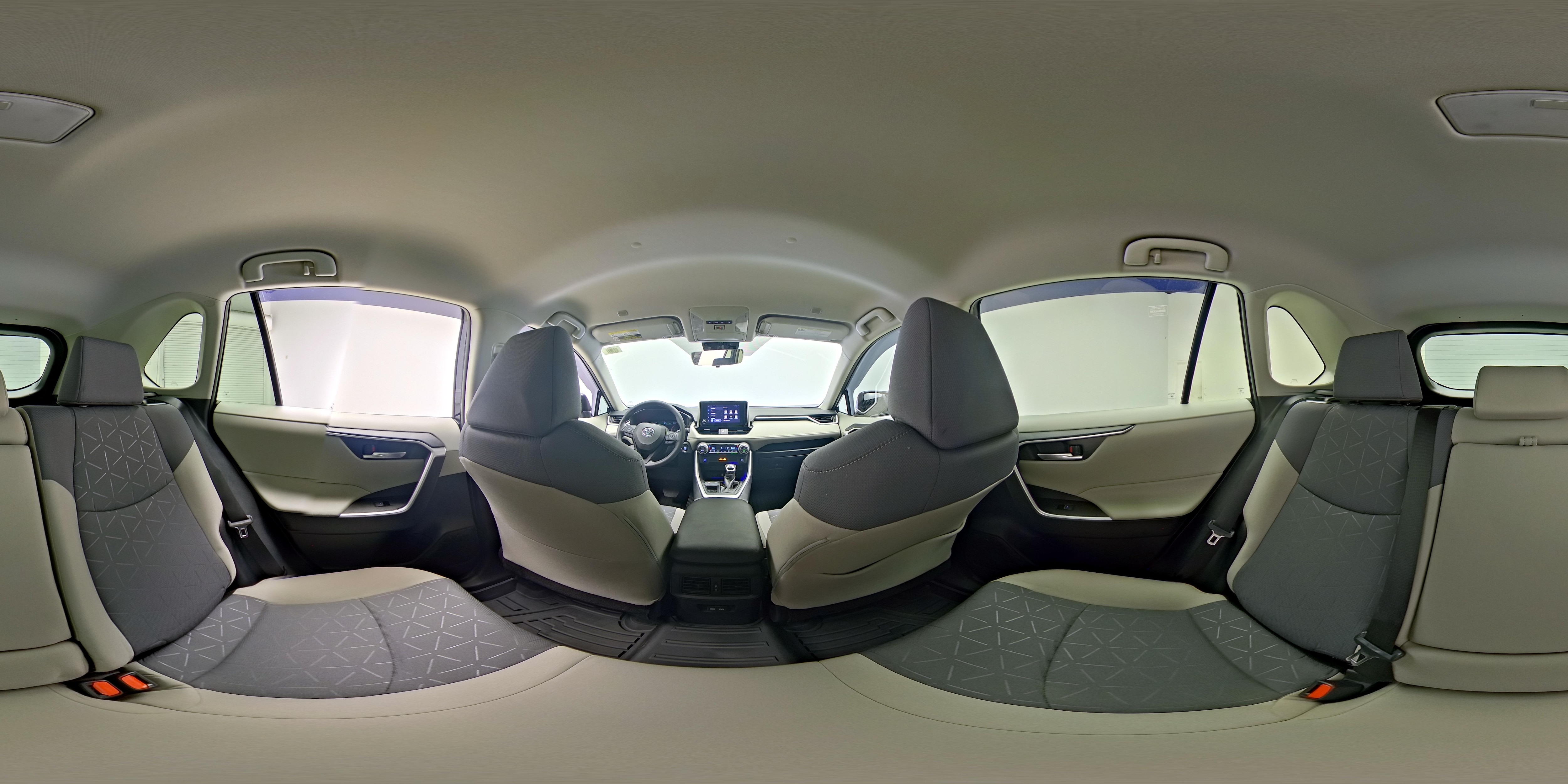2025 Toyota RAV4 XLE - Photo 23