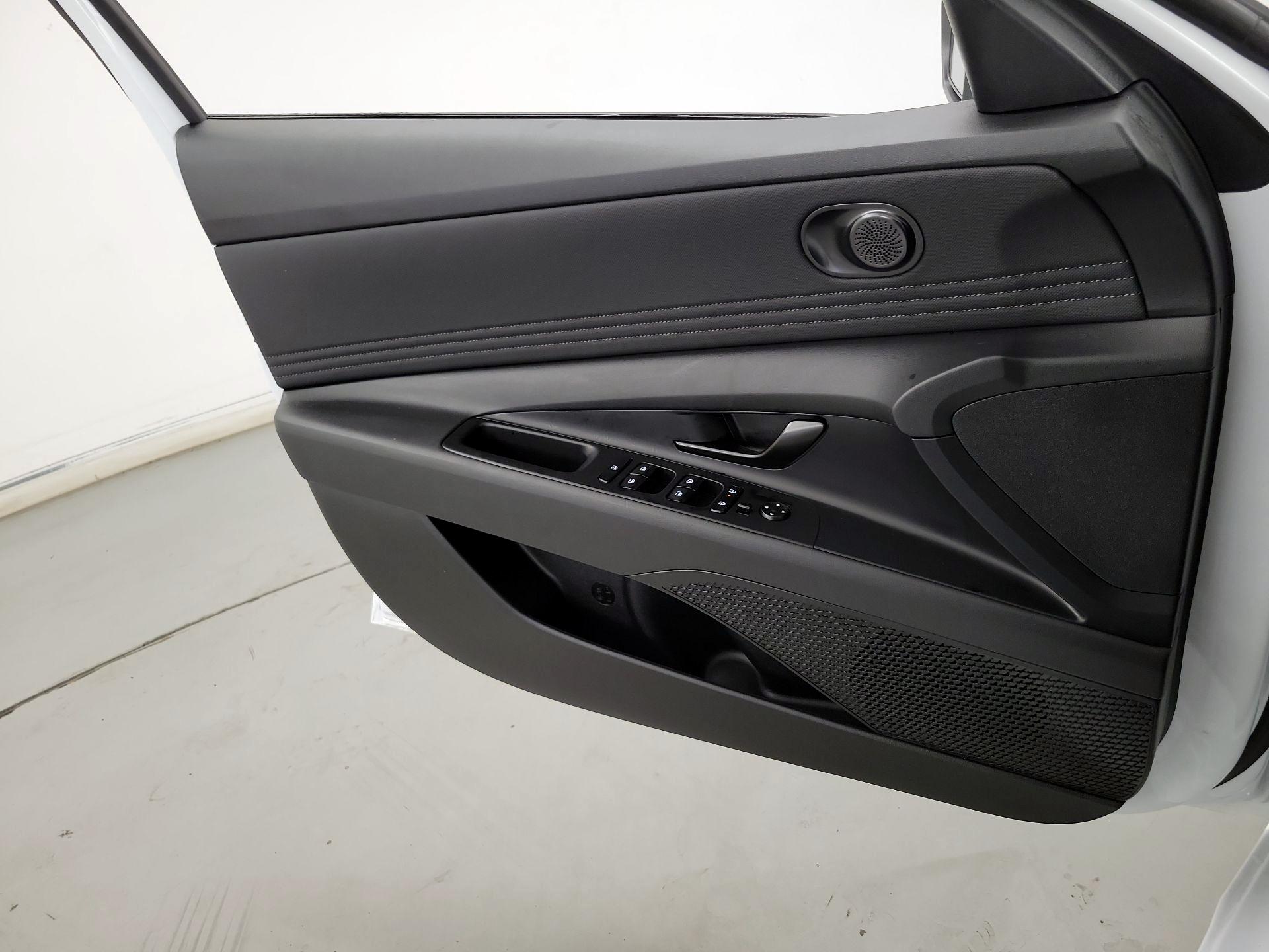 Thumbnail: 2026 Hyundai Elantra - 12