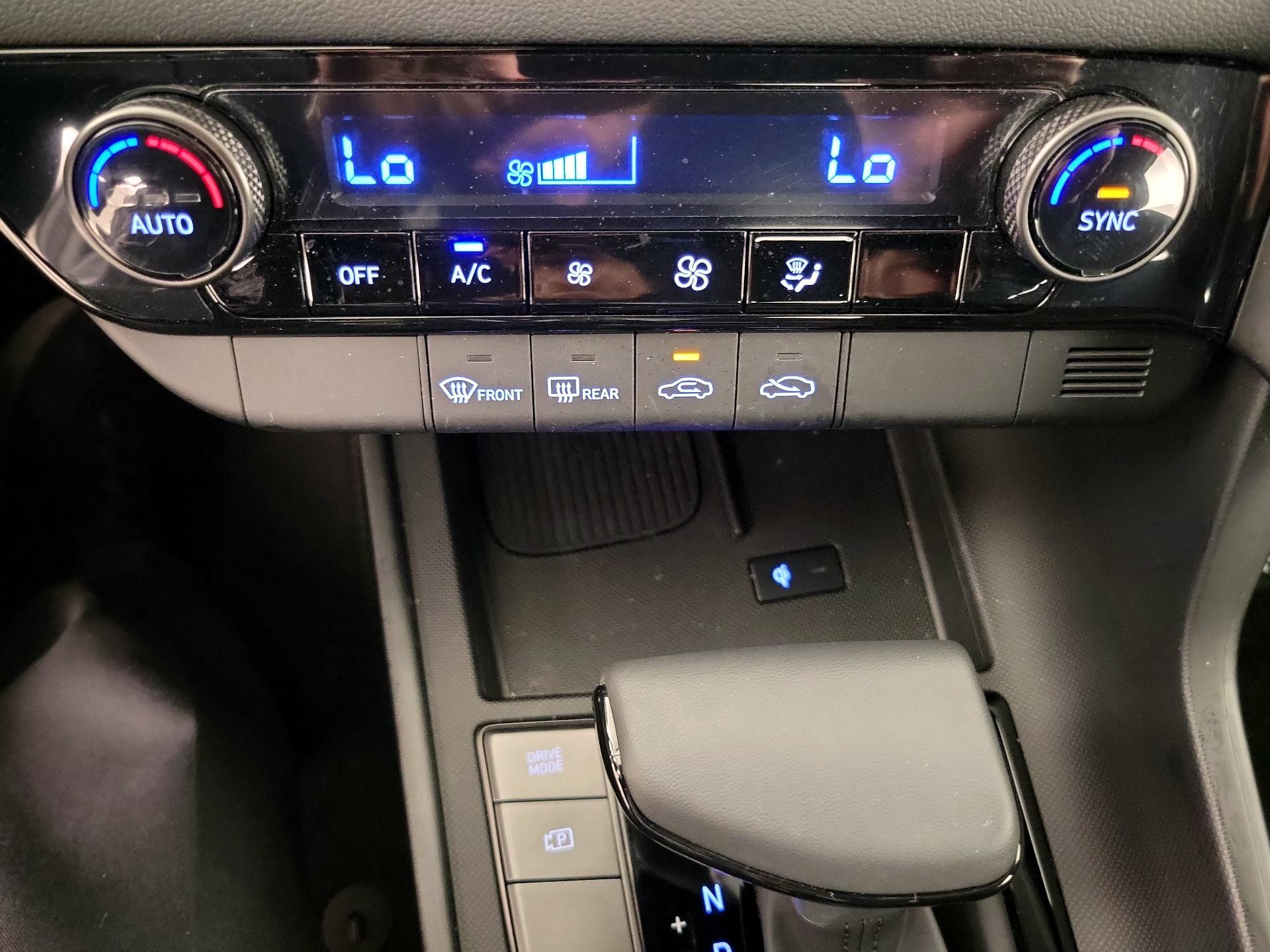 Thumbnail: 2026 Hyundai Elantra - 16