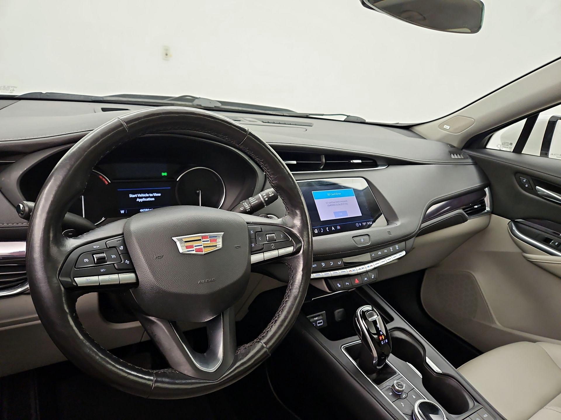 Thumbnail: 2021 Cadillac XT4 - 10