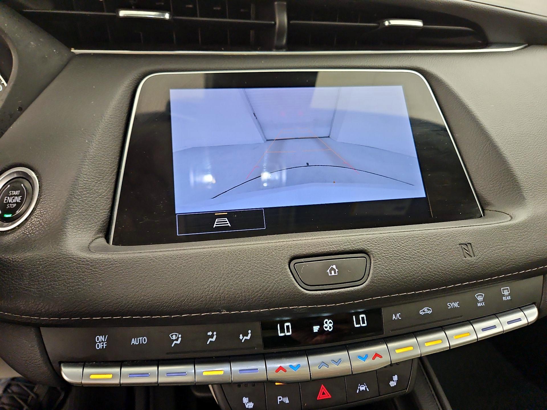 Thumbnail: 2021 Cadillac XT4 - 14