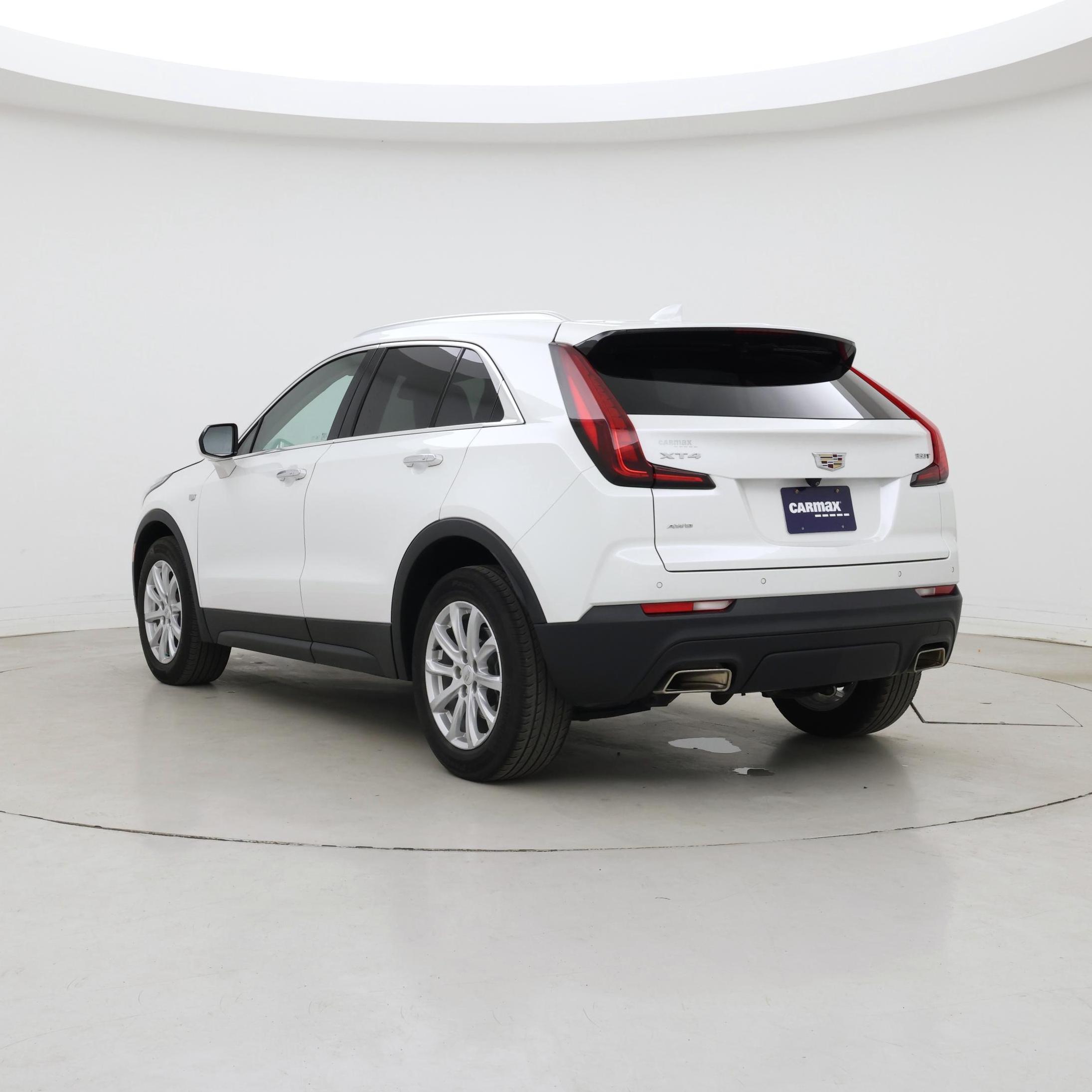 Thumbnail: 2021 Cadillac XT4 - 2