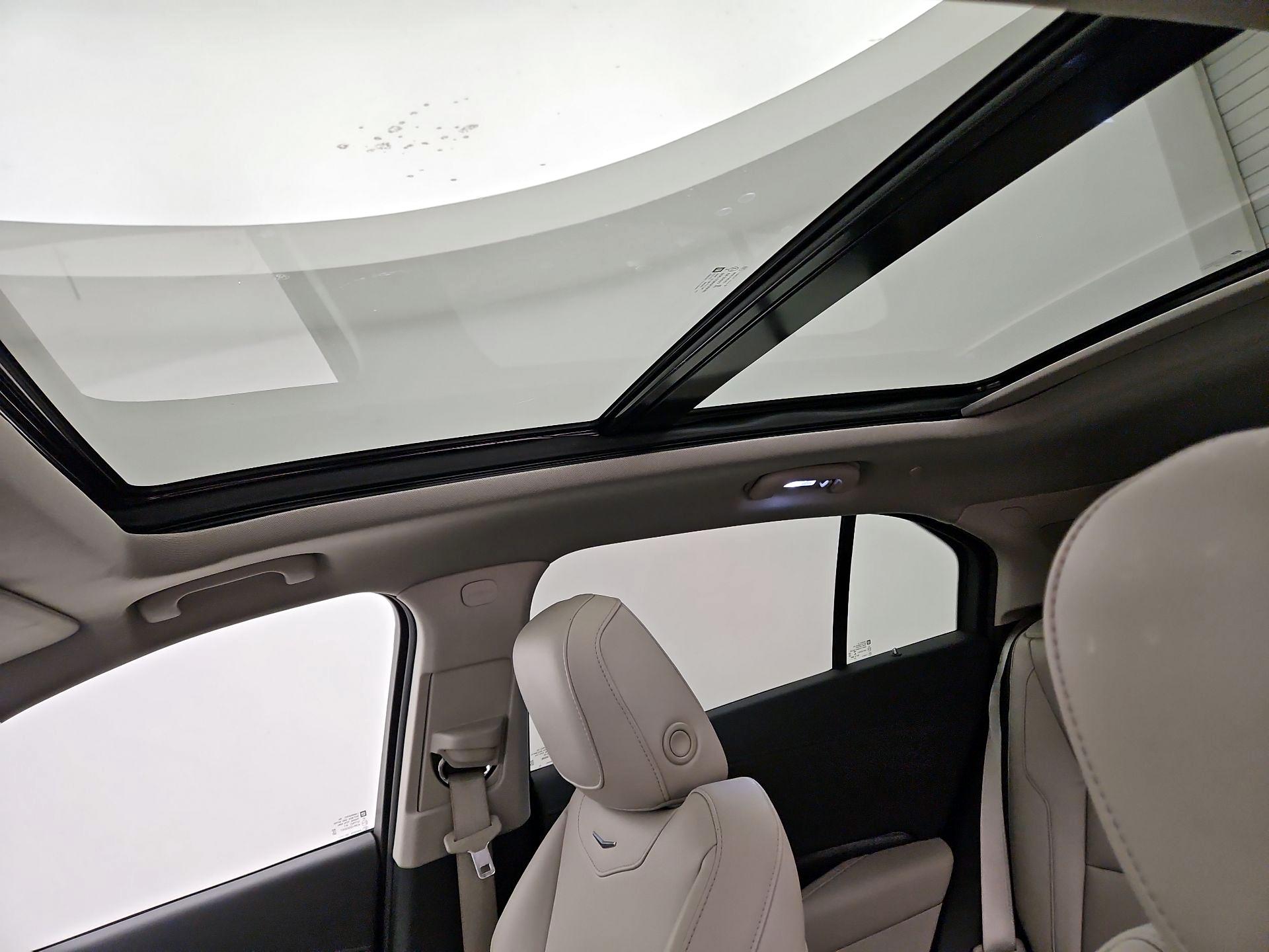 Thumbnail: 2021 Cadillac XT4 - 19
