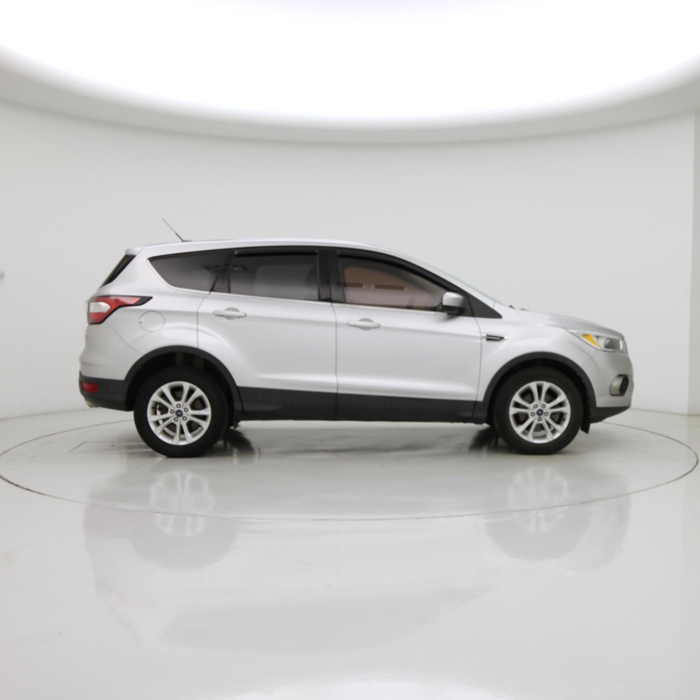 Thumbnail: 2017 Ford Escape - 7