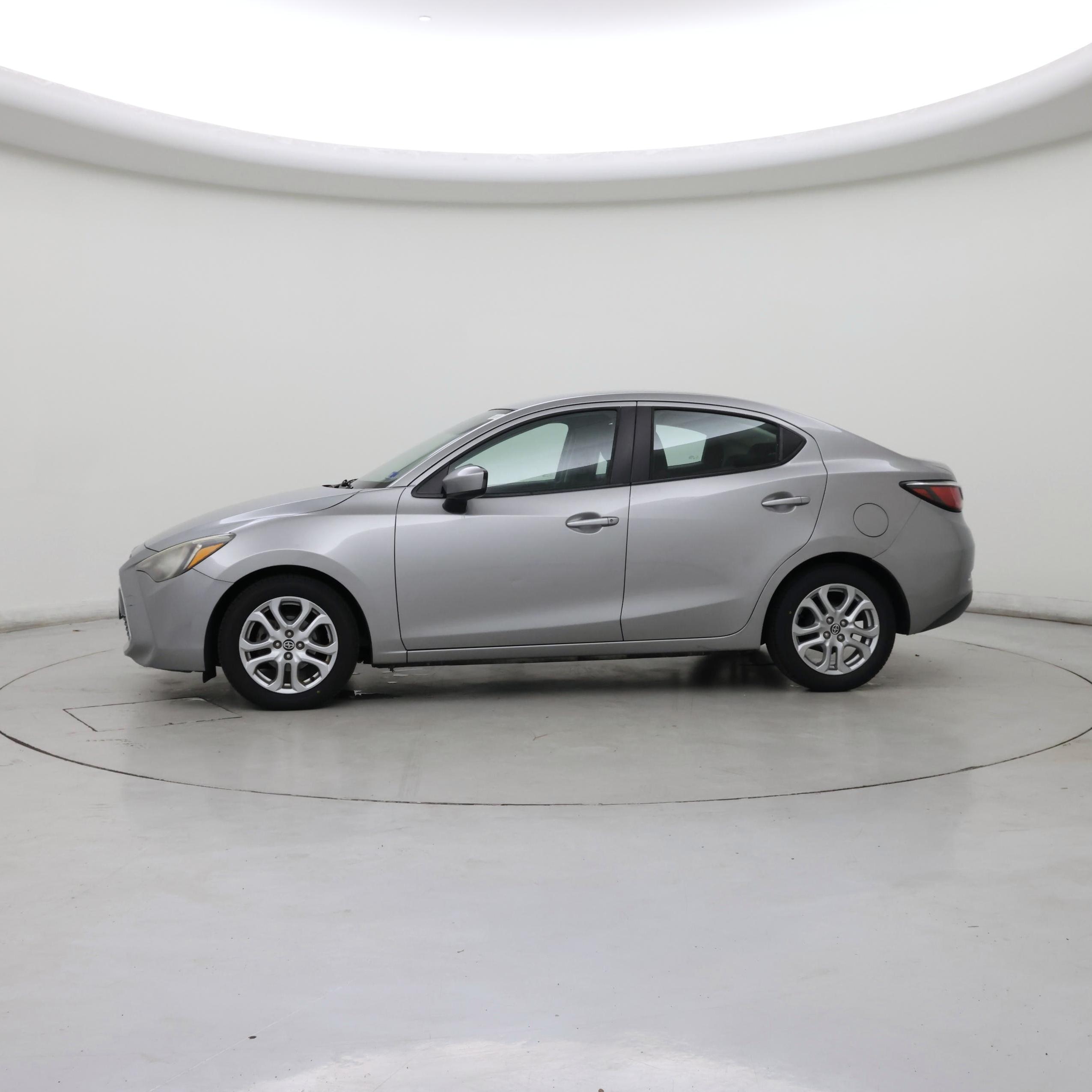Thumbnail: 2016 Scion iA - 3
