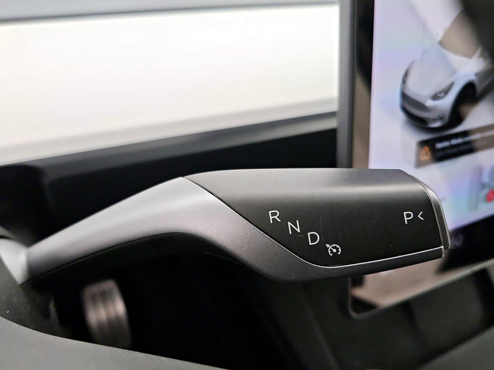 Thumbnail: 2022 Tesla Model Y - 16