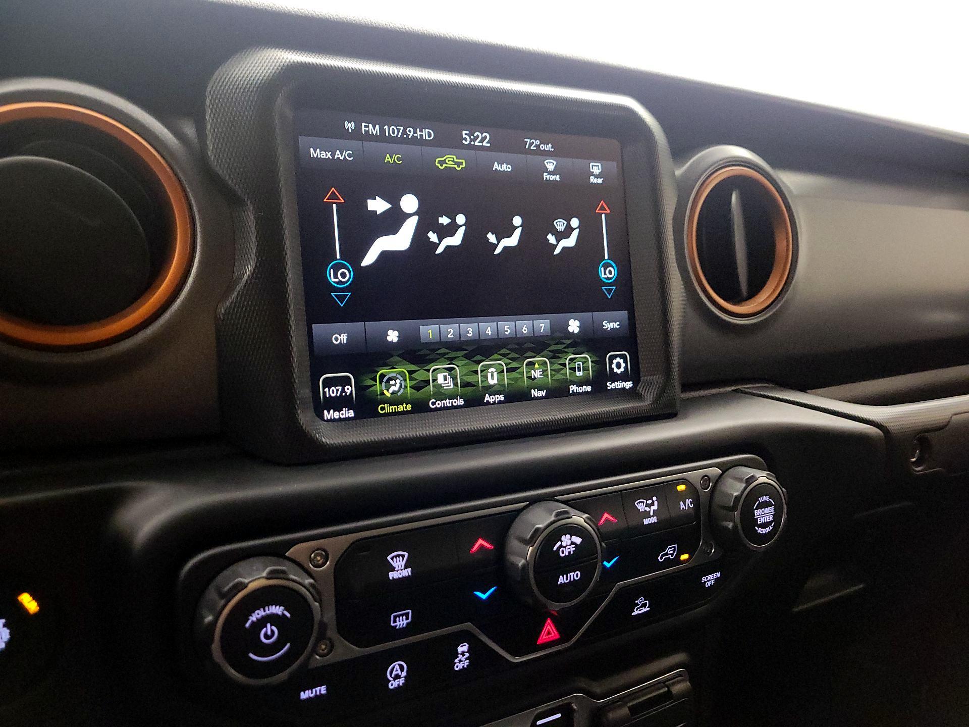 Thumbnail: 2023 Jeep Gladiator - 17