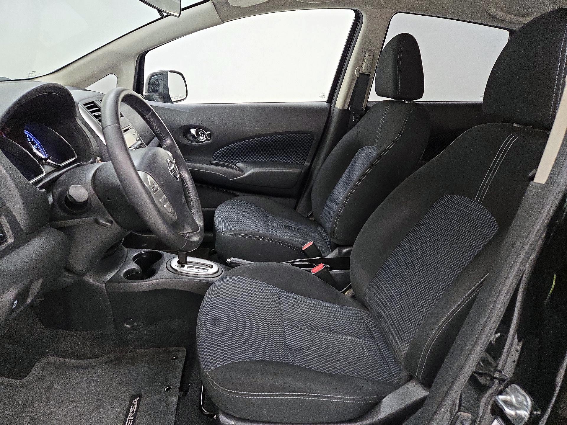 Thumbnail: 2014 Nissan Versa Note - 11