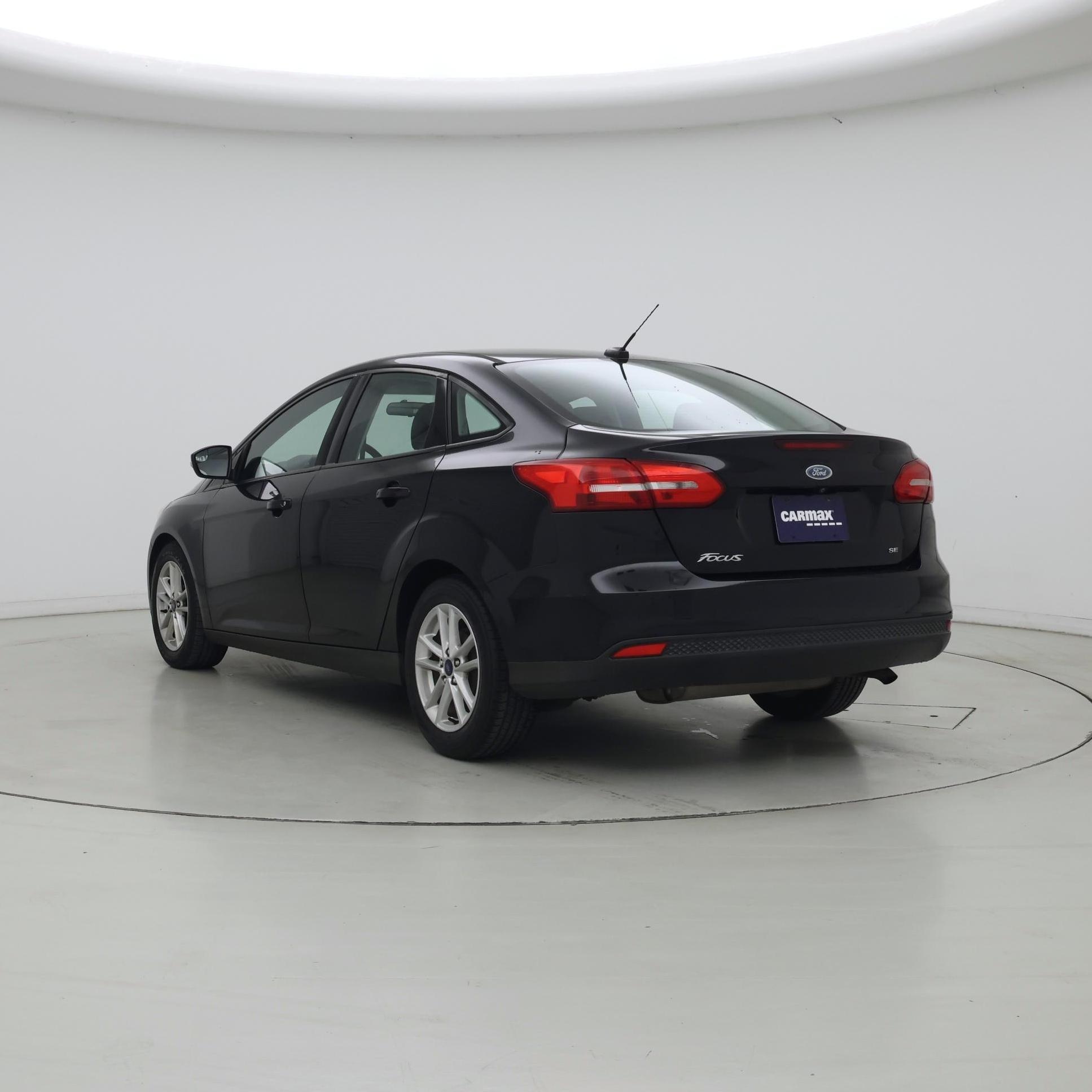 Thumbnail: 2017 Ford Focus - 2