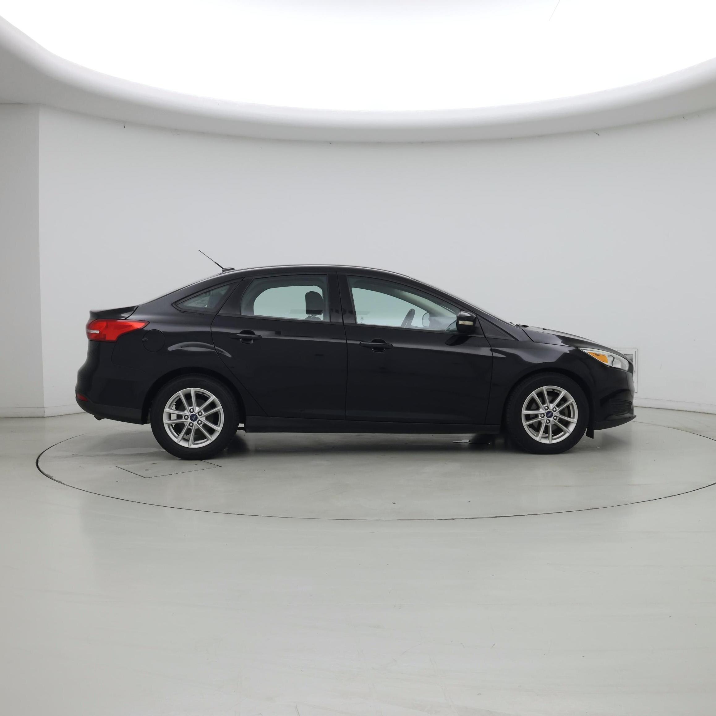 Thumbnail: 2017 Ford Focus - 7