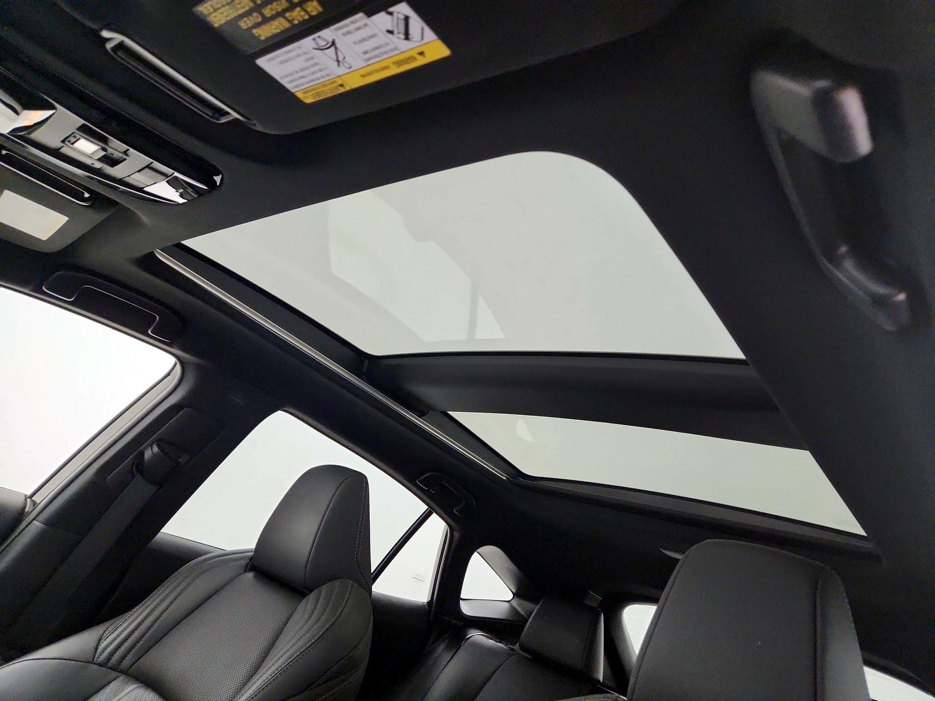 Thumbnail: 2021 Toyota Venza - 20
