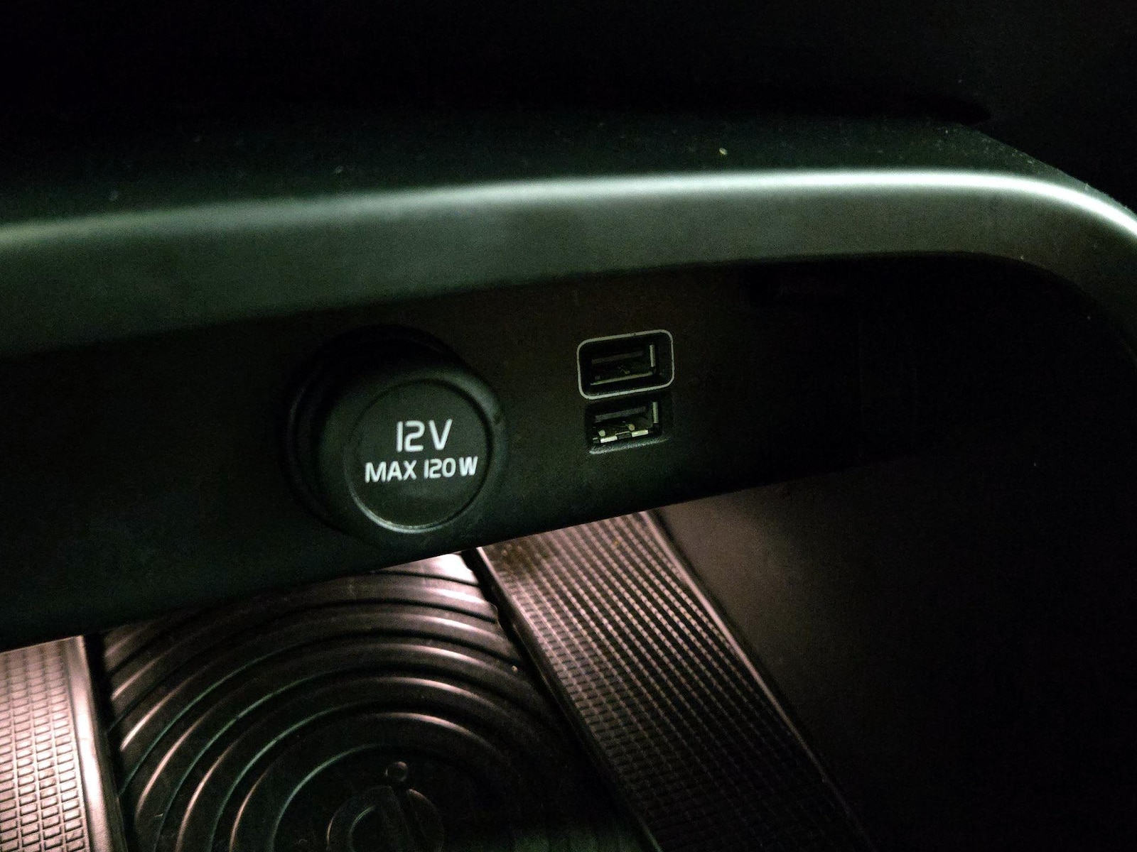2019 Volvo XC40 Momentum - Photo 19