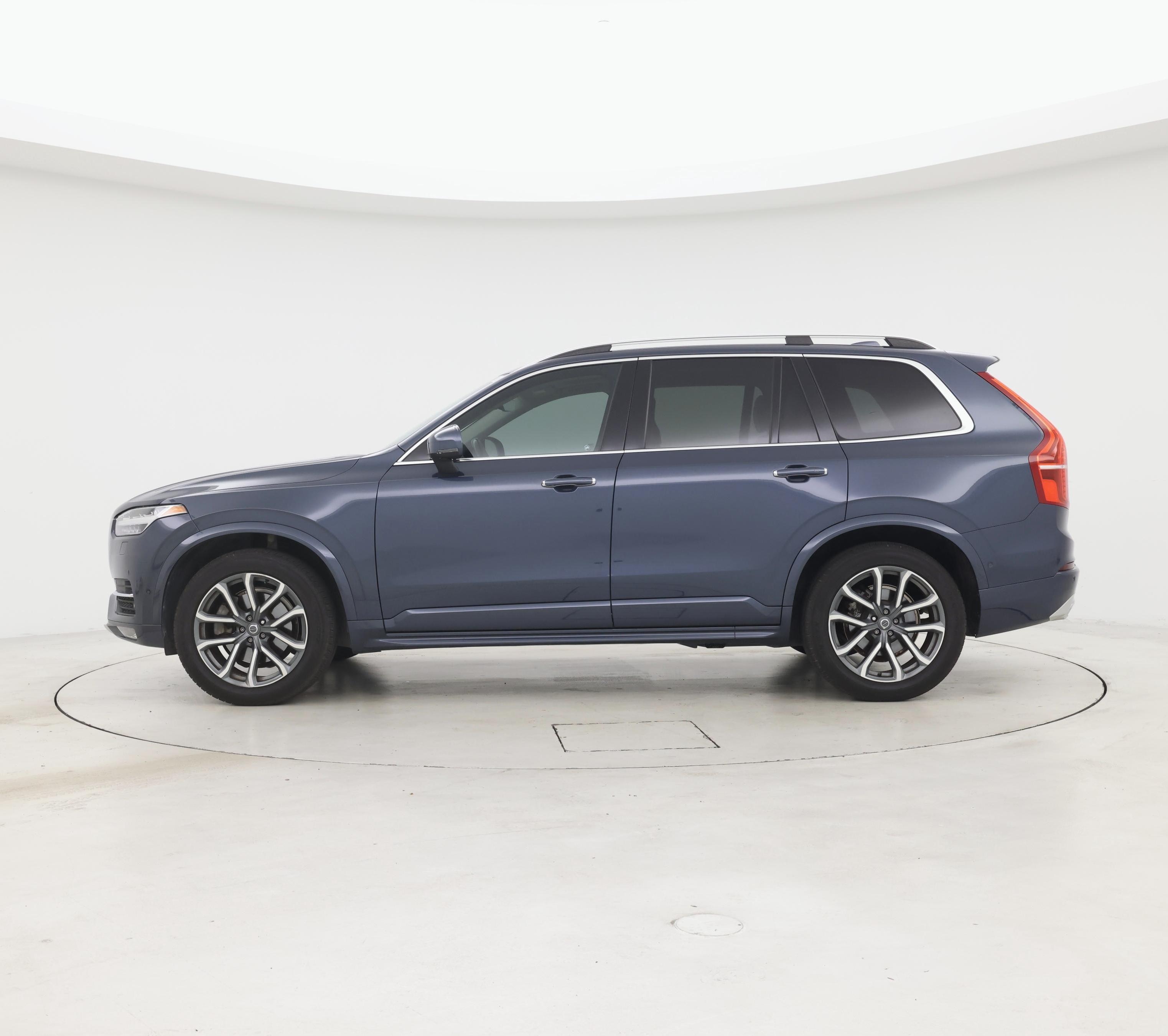 Thumbnail: 2019 Volvo XC90 - 3