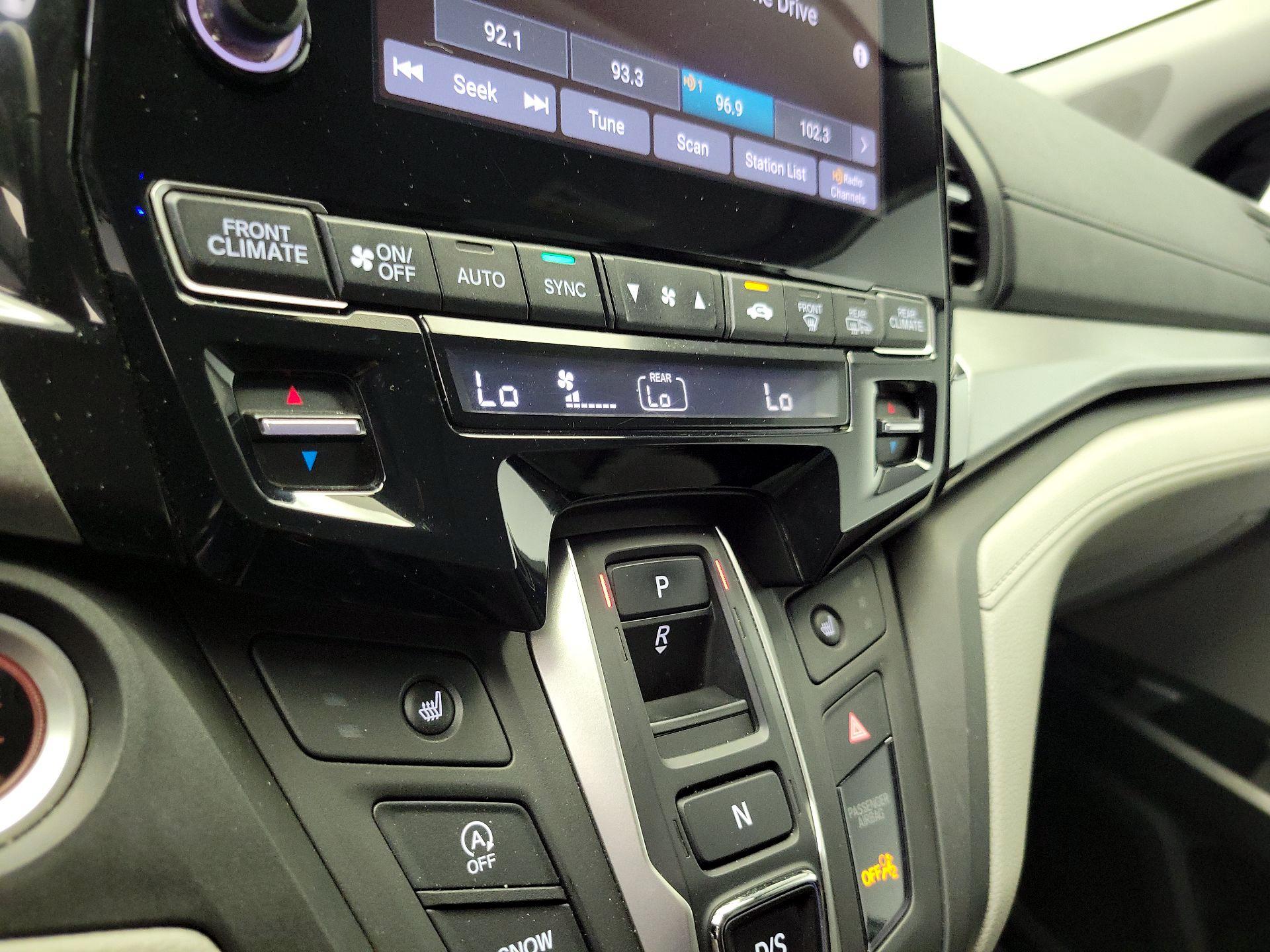 Thumbnail: 2021 Honda Odyssey - 16