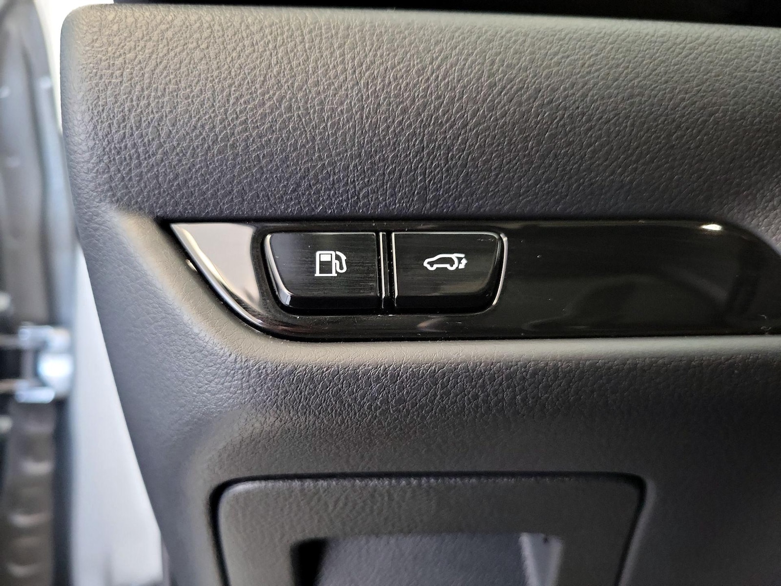 2025 Lexus NX 350 - Photo 14